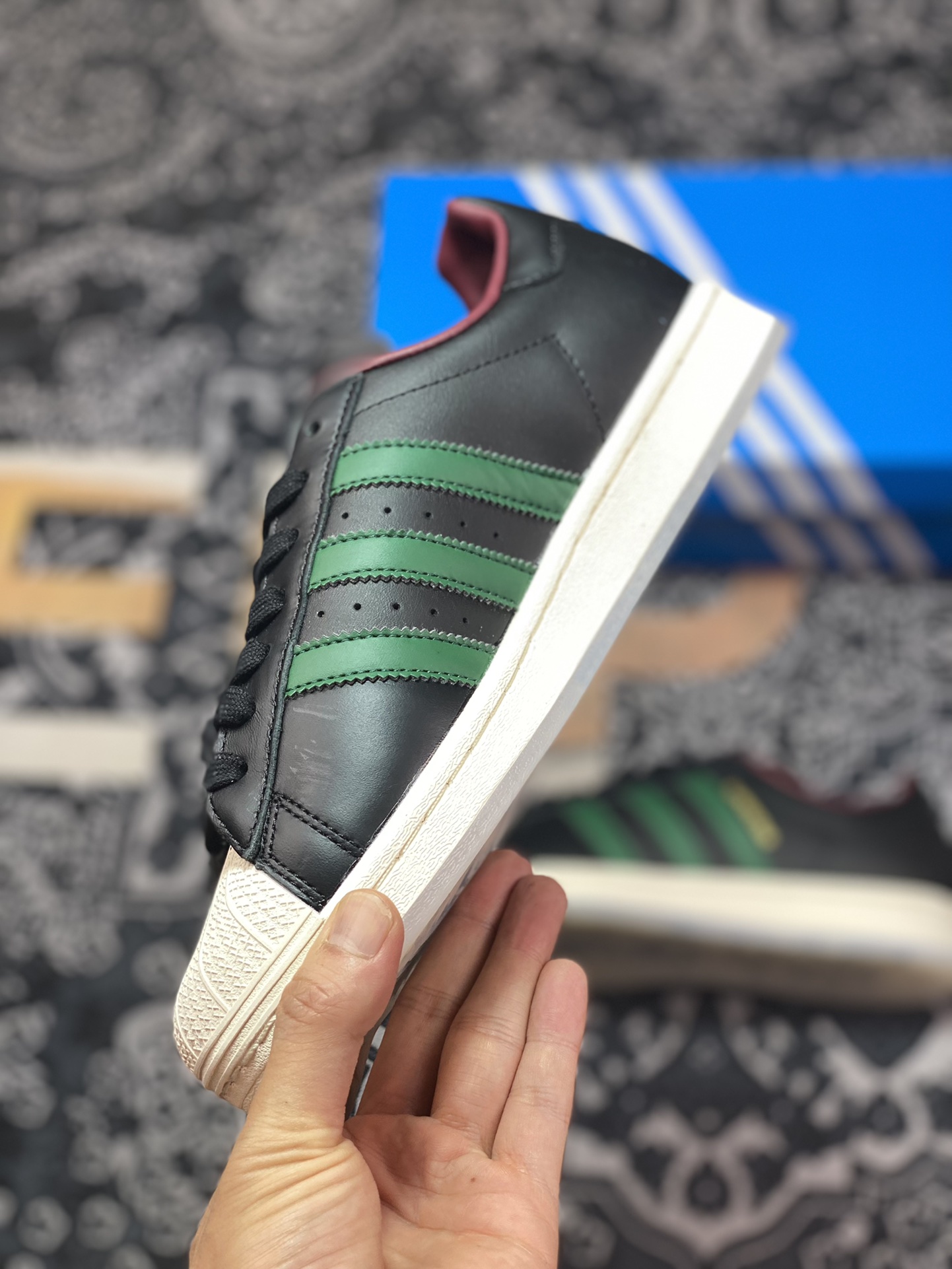 Adidas Originals Superstar ”Tokyo Energy” classic shell toe sneakers ”leather black wine red dark green” IE0021