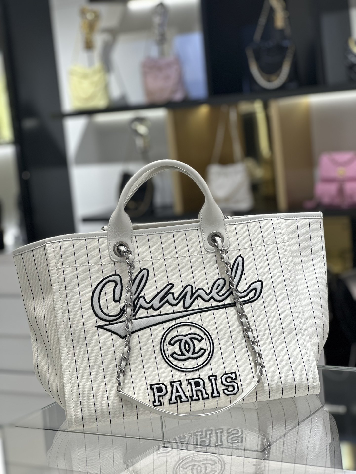 AAA
 Chanel Handbags Tote Bags Silver White Printing Canvas Cowhide Beach