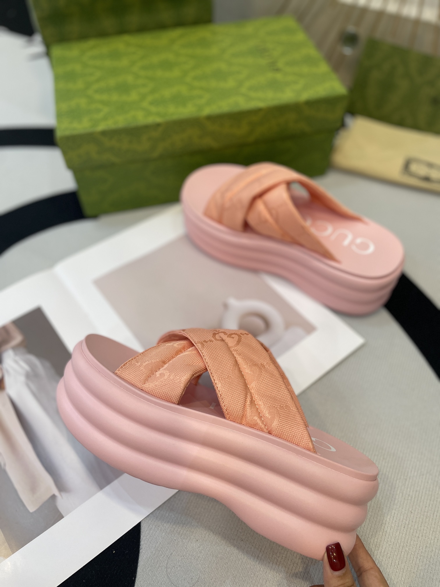 AAA Quality Replica
 Gucci Shoes Slippers TPU