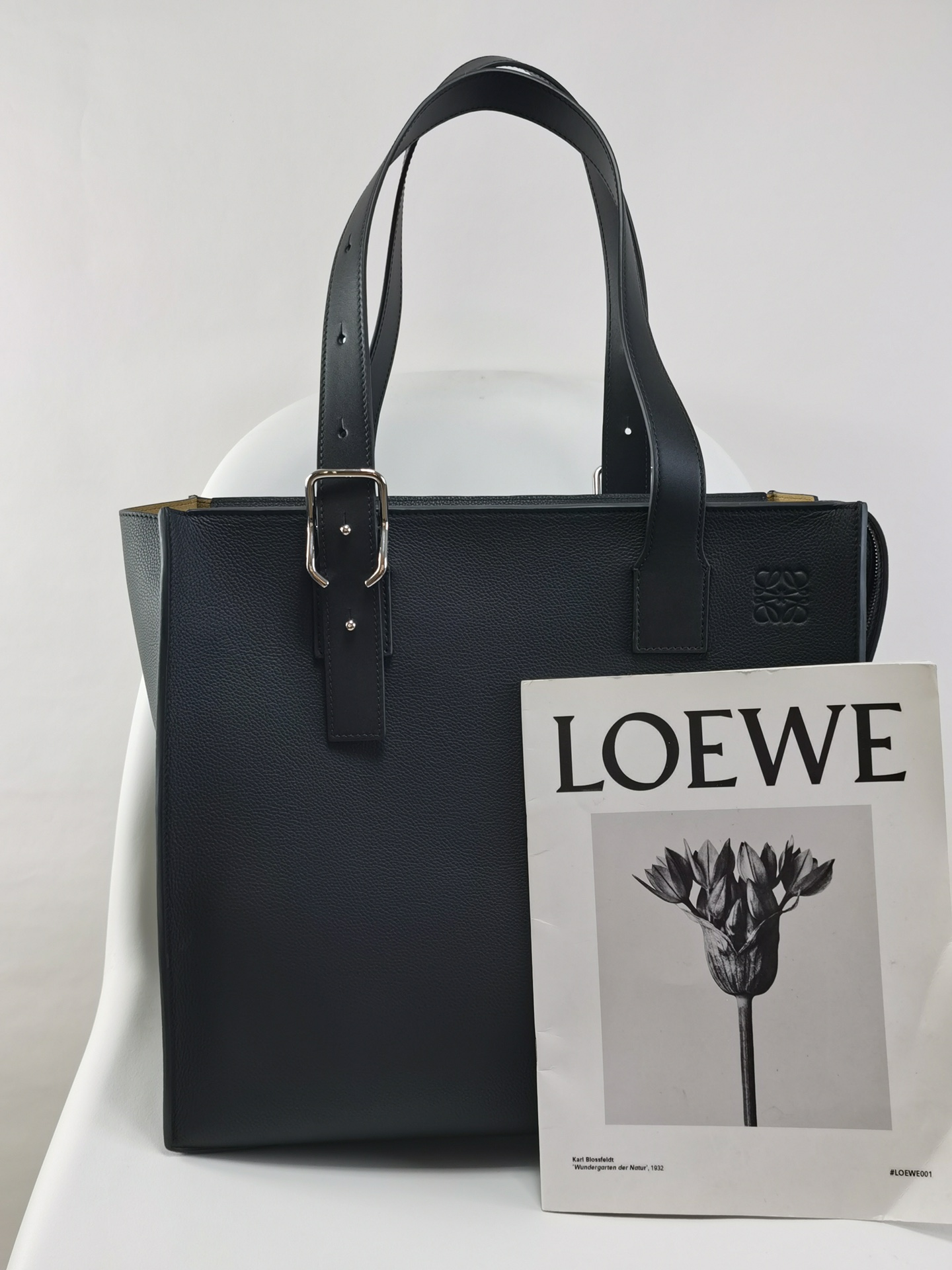 Loewe Handbags Tote Bags Fake Cheap best online
 Black Genuine Leather