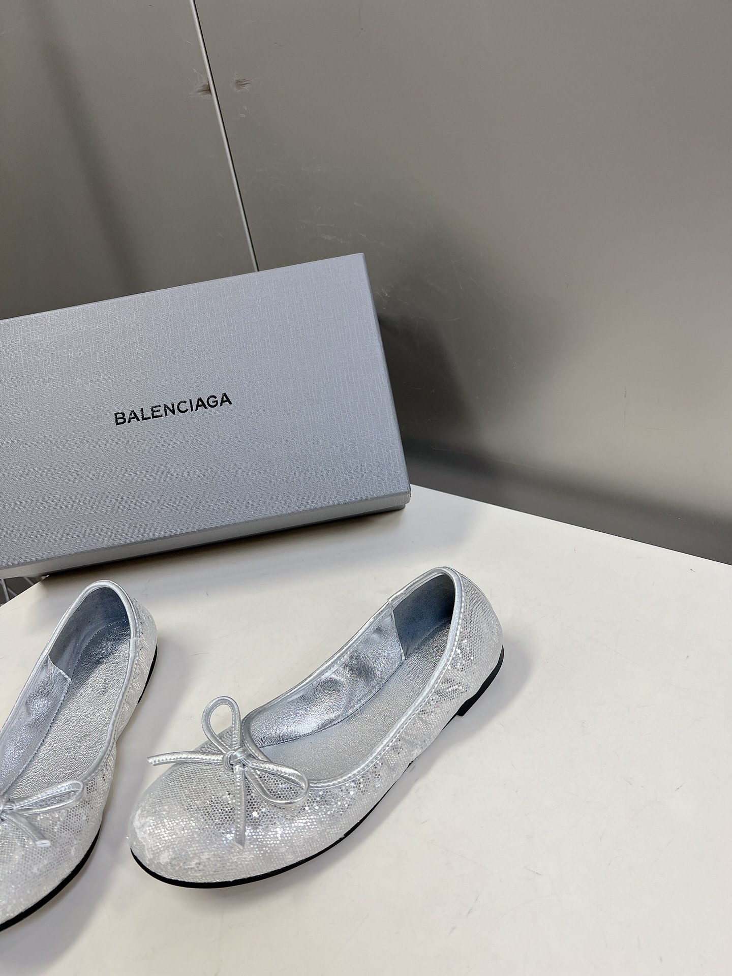 balenciaga巴黎世家最新走秀