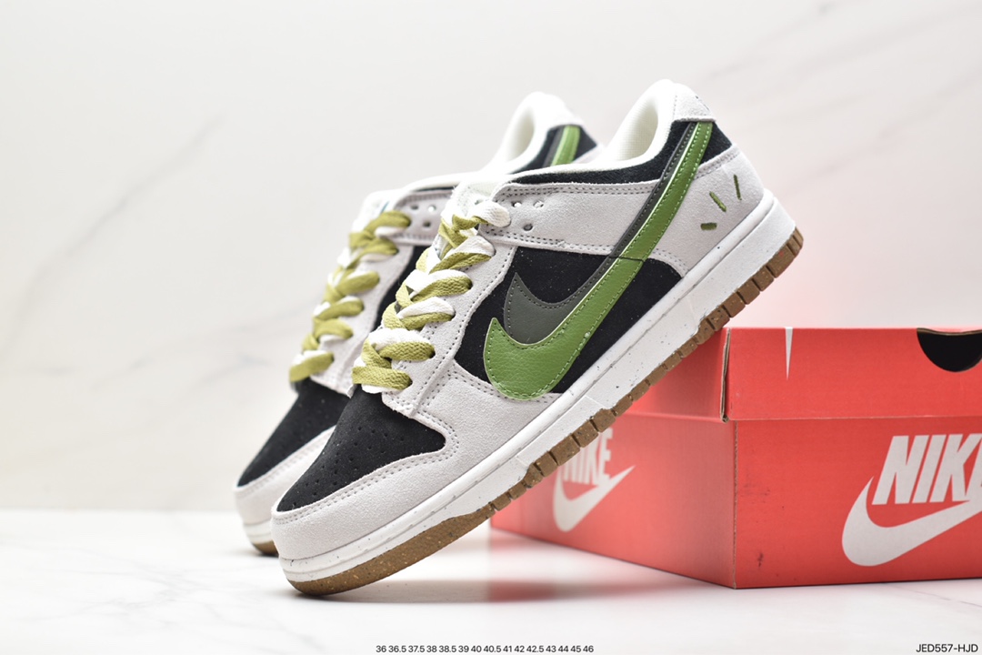 Nike Dunk Low SE “85” This Nike Dunk Low is made of suede material DO9457-100