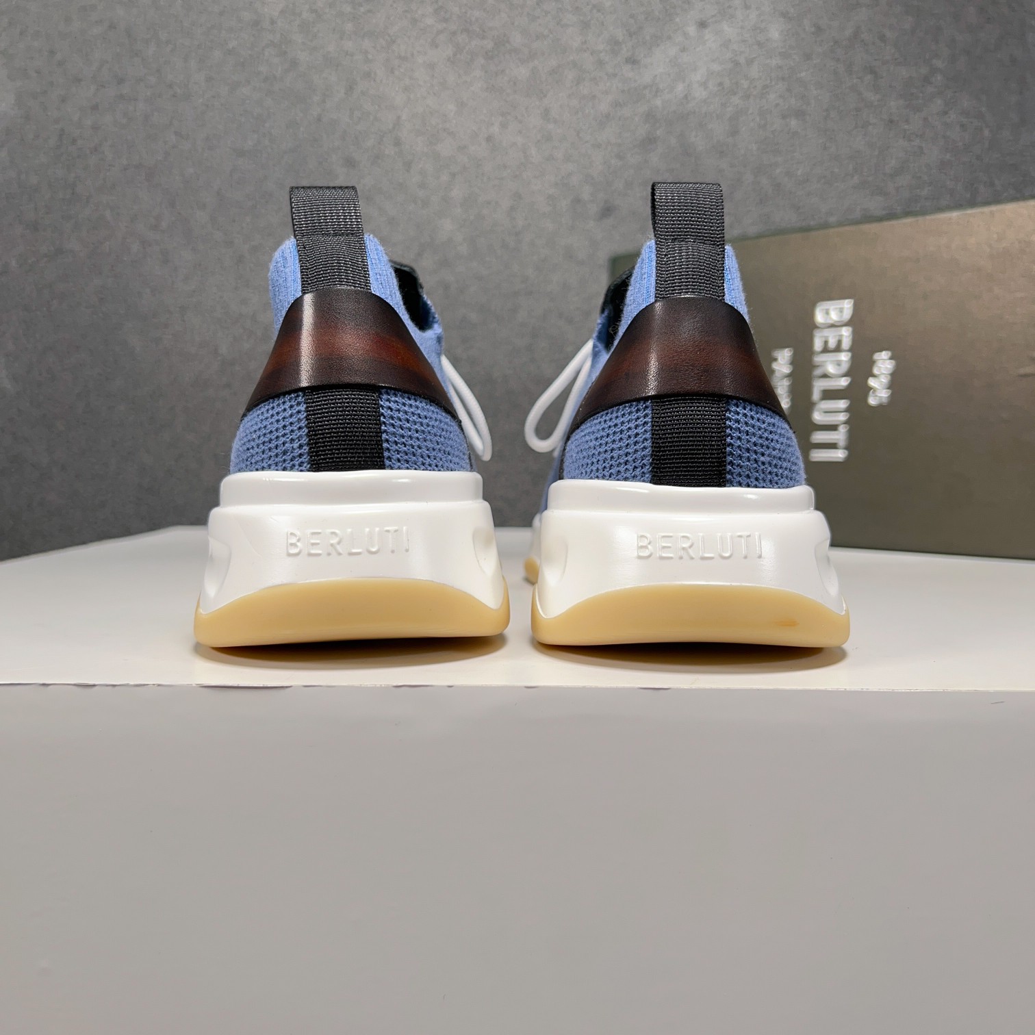 Spring/Summer nueva colección, la única versión en el mercado de los zapatos deportivos para hombre 