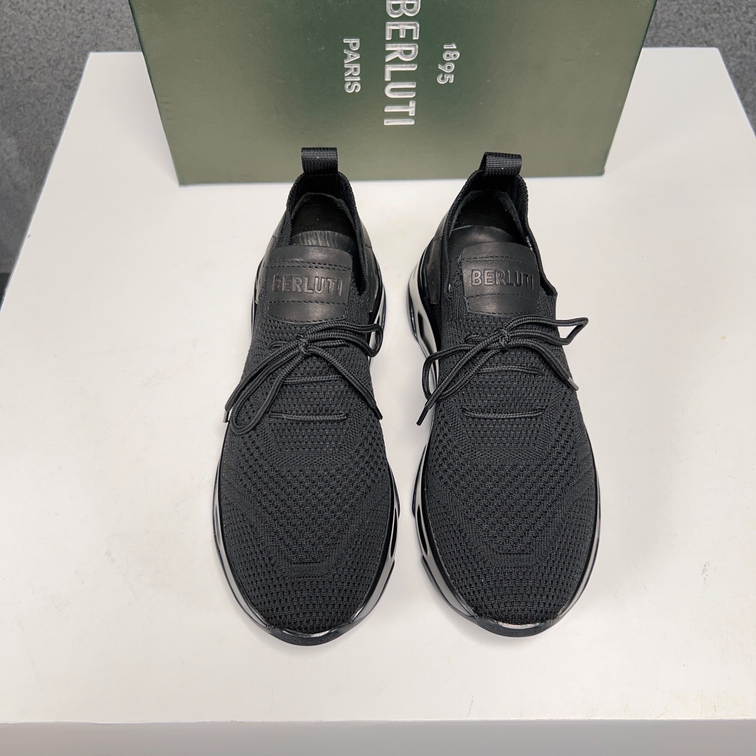 Spring/Summer nueva colección, la única versión en el mercado de los zapatos deportivos para hombre 