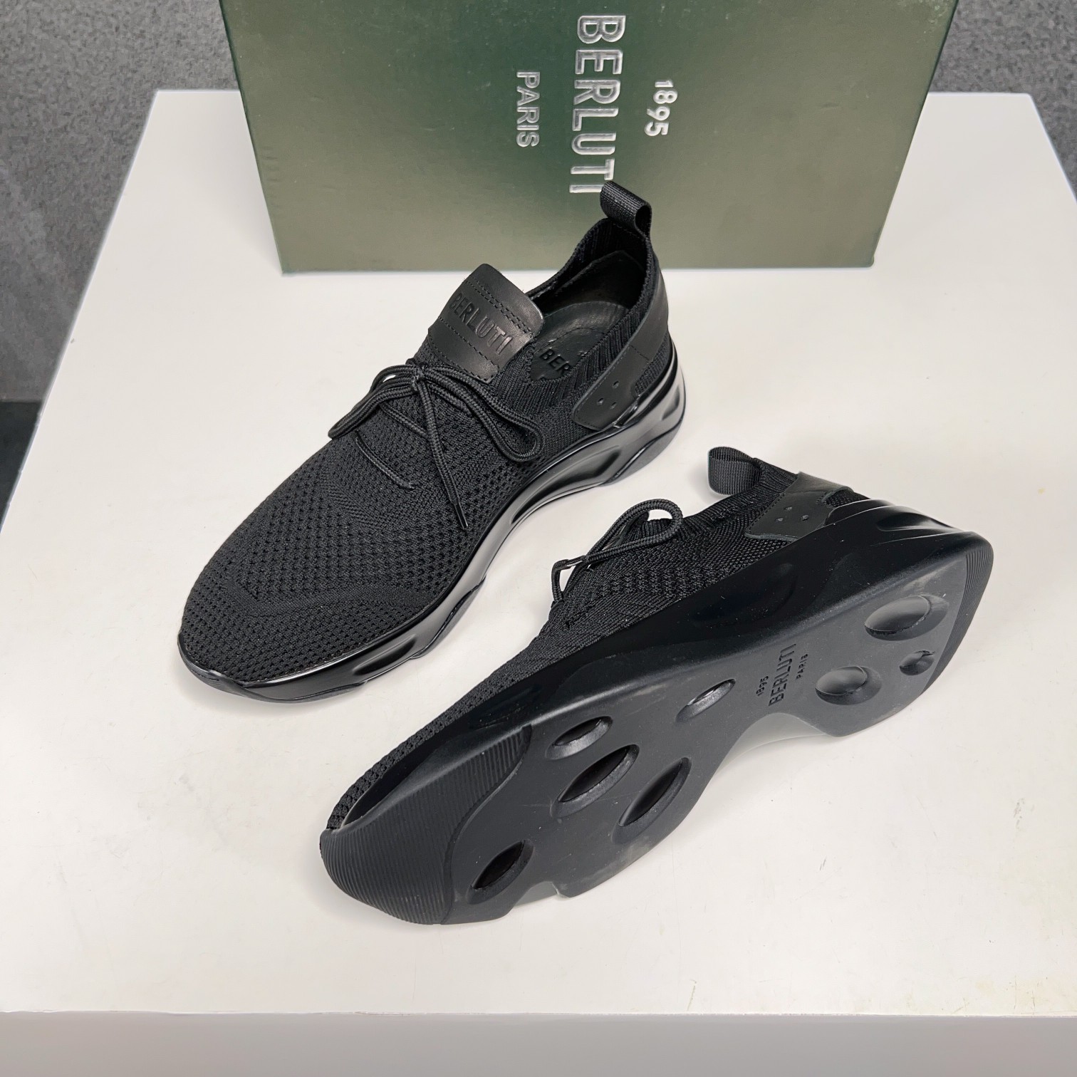 Spring/Summer nueva colección, la única versión en el mercado de los zapatos deportivos para hombre 