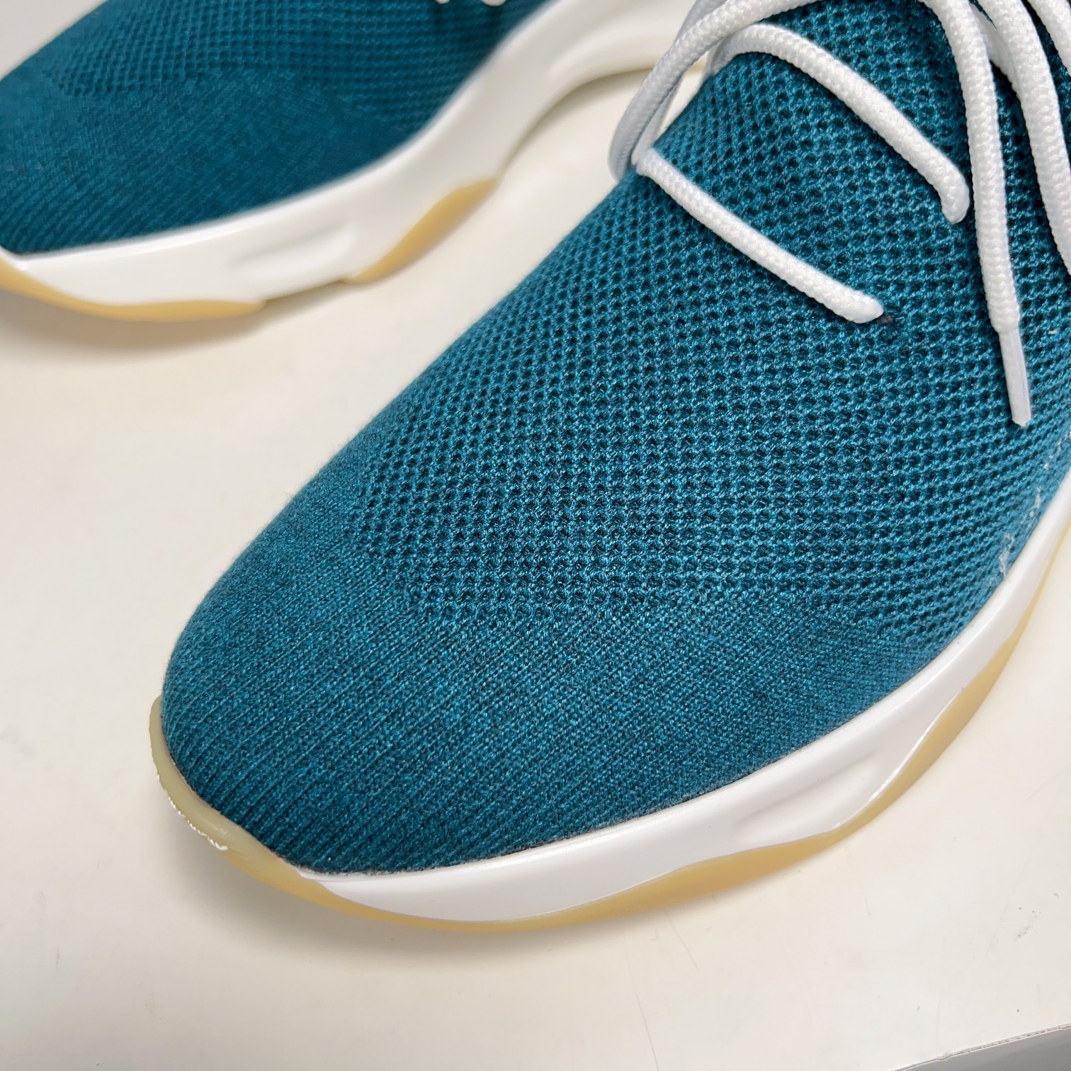 Spring/Summer nueva colección, la única versión en el mercado de los zapatos deportivos para hombre 