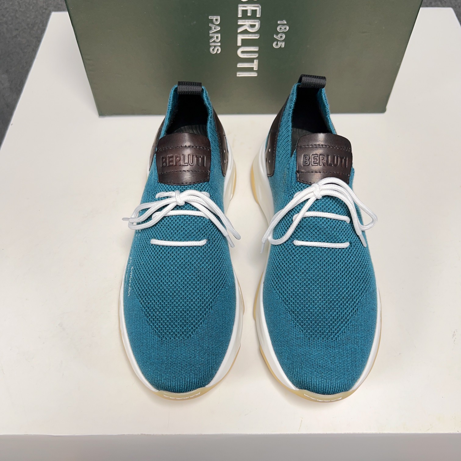 Spring/Summer nueva colección, la única versión en el mercado de los zapatos deportivos para hombre 