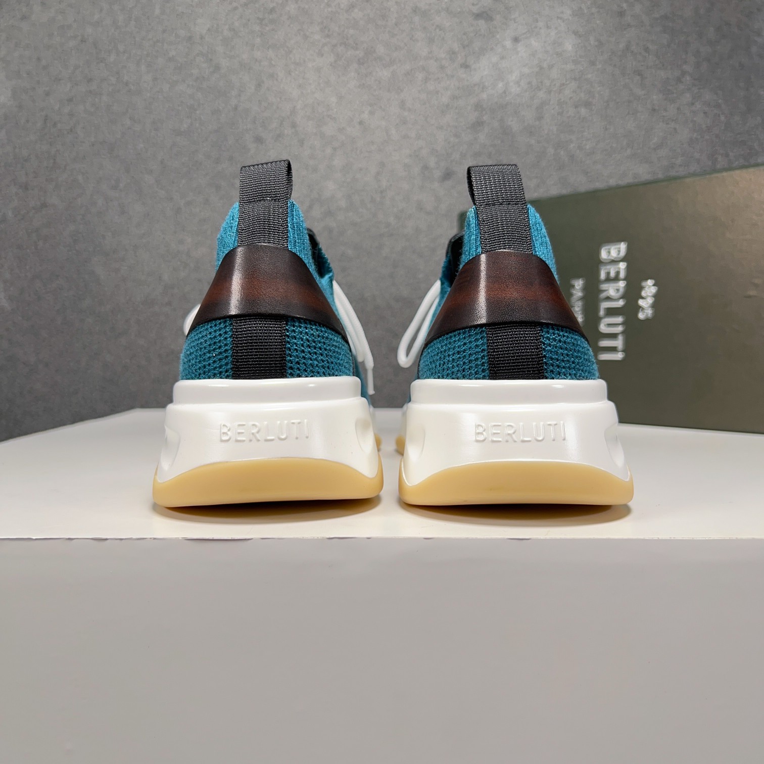 Spring/Summer nueva colección, la única versión en el mercado de los zapatos deportivos para hombre 