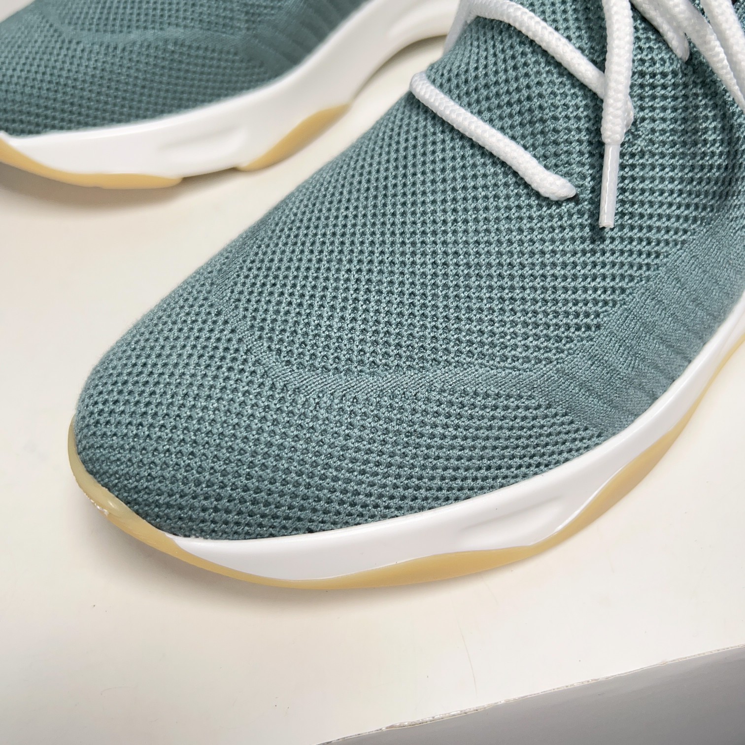 Spring/Summer nueva colección, la única versión en el mercado de los zapatos deportivos para hombre 