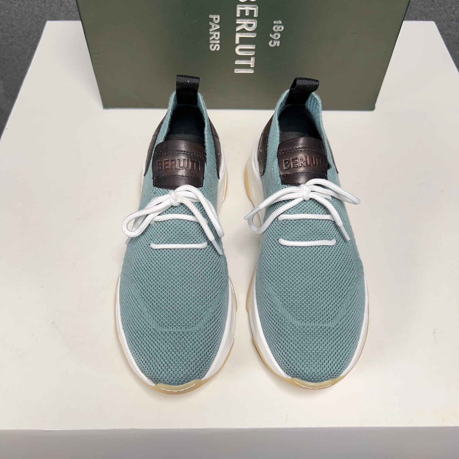 Spring/Summer nueva colección, la única versión en el mercado de los zapatos deportivos para hombre 