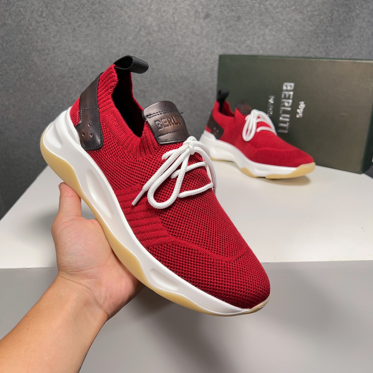 Spring/Summer nueva colección, la única versión en el mercado de los zapatos deportivos para hombre 