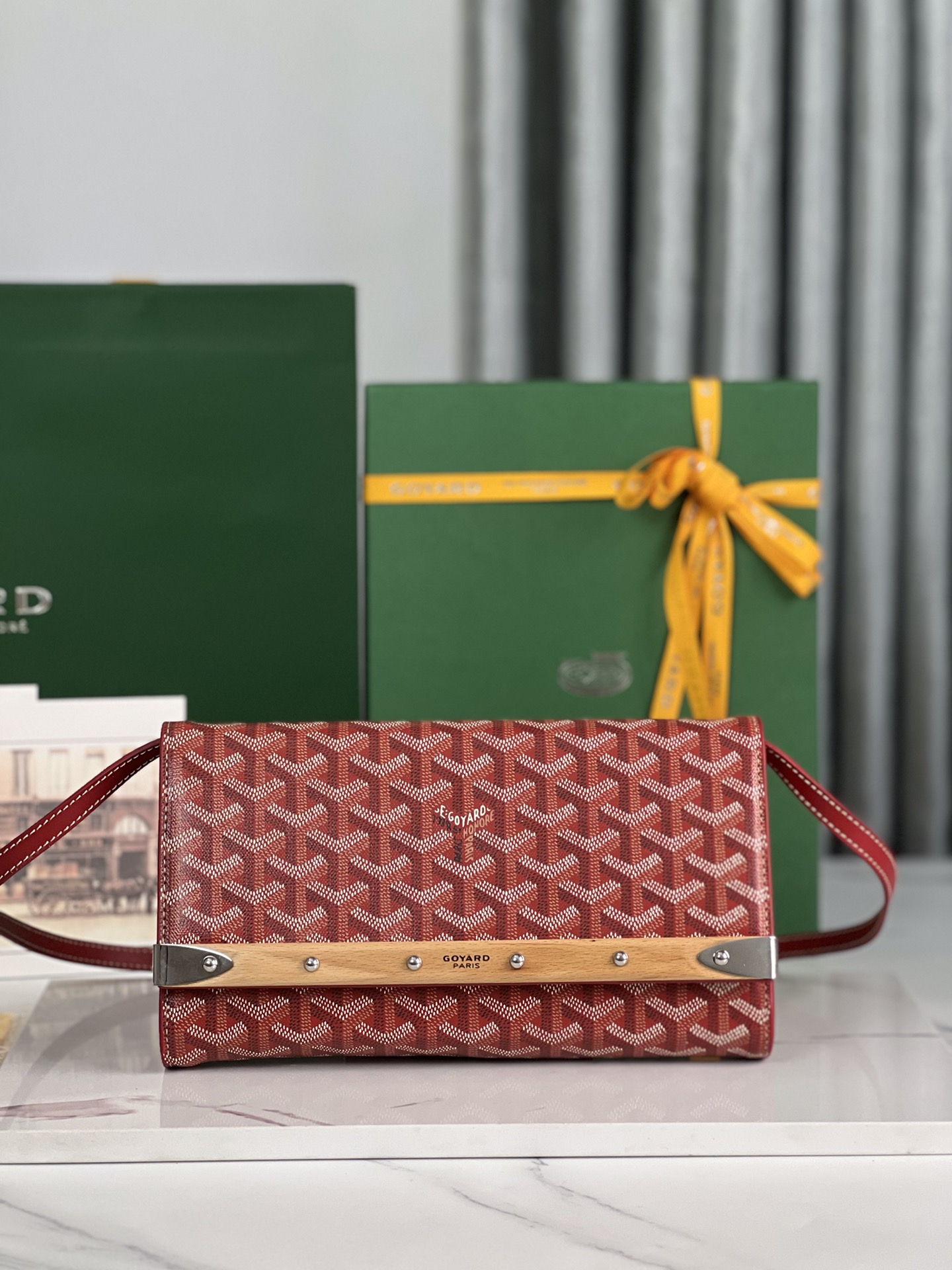 Goyard Monte-Carlo Clutch: Stylish Handbag with Detachable and Adjustable Strap 1 i1688922055 4419 0
