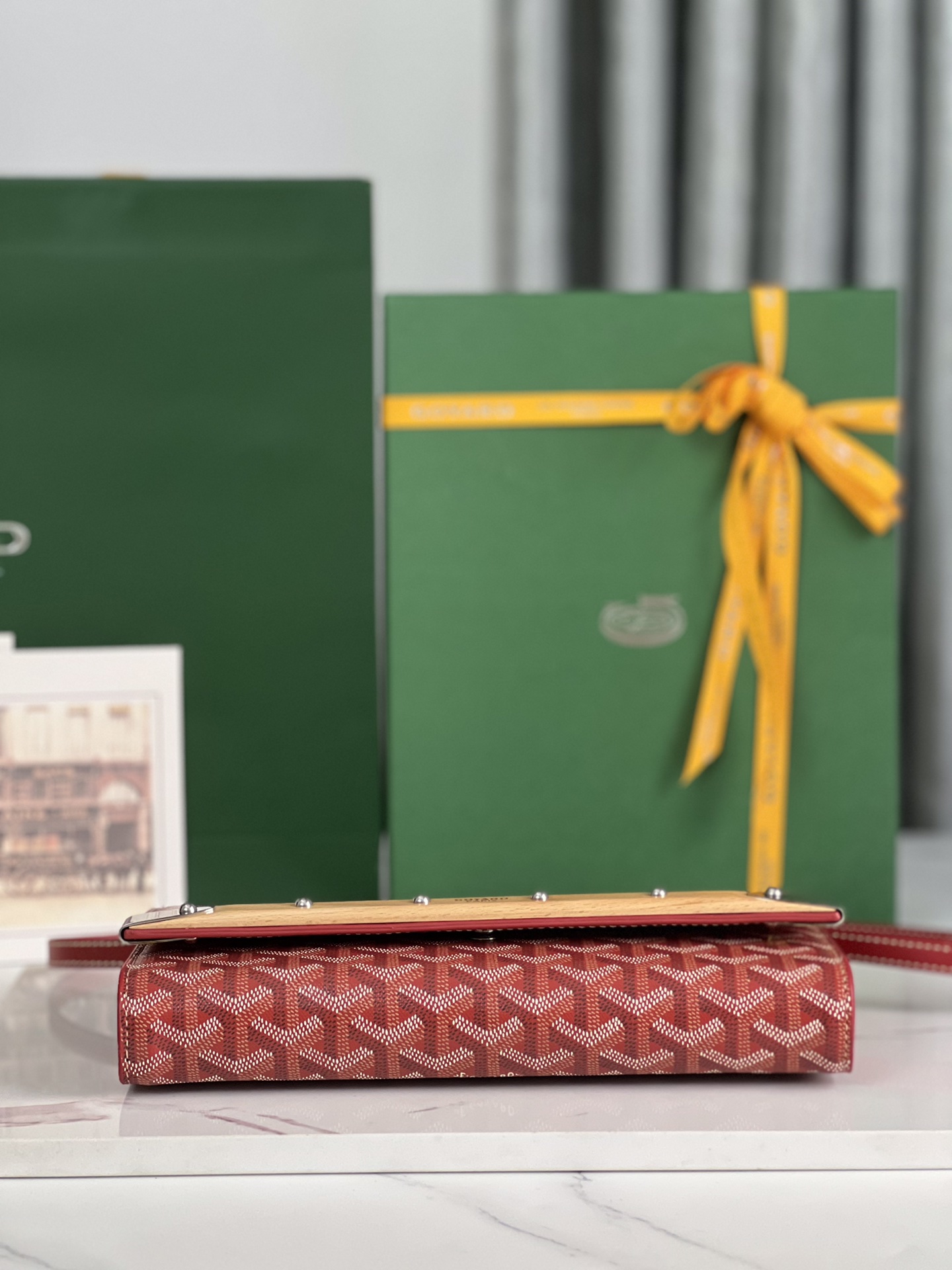Goyard Monte-Carlo Clutch: Stylish Handbag with Detachable and Adjustable Strap 4 i1688922055 4424 3