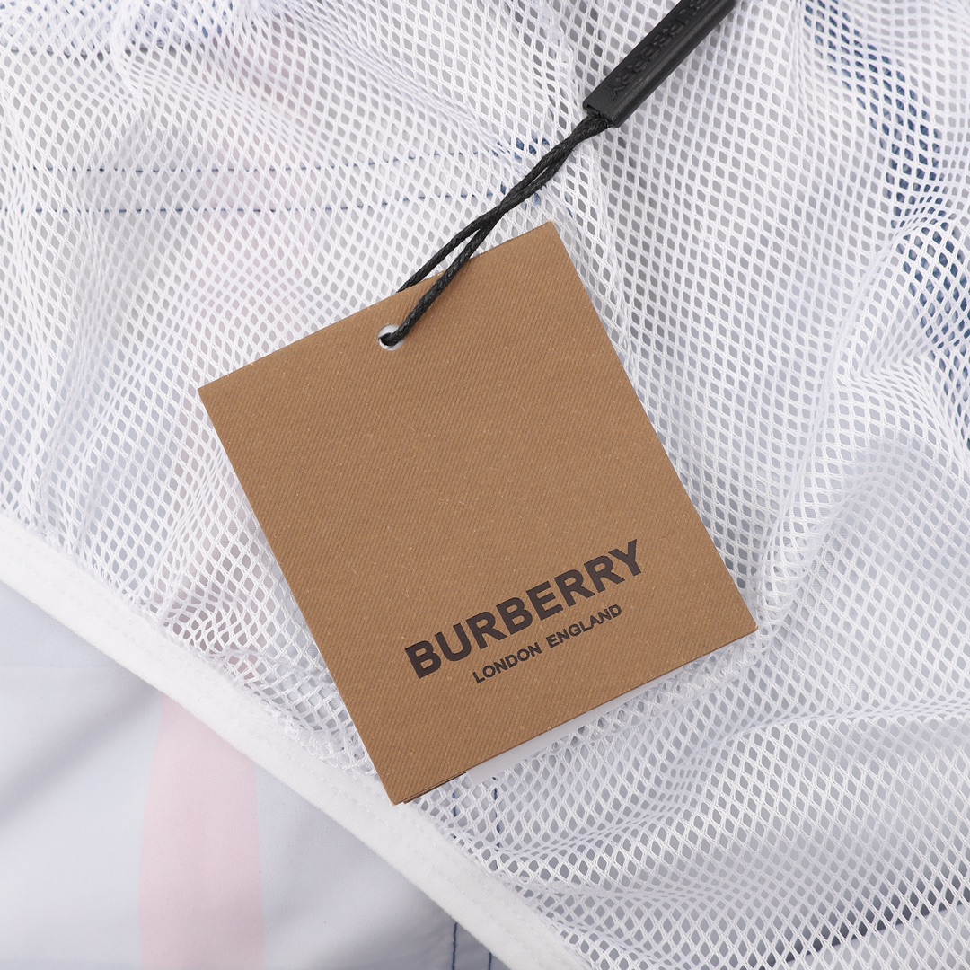 Burberry/巴宝莉 条纹格子沙滩短裤夏季渠道限定沙滩短裤