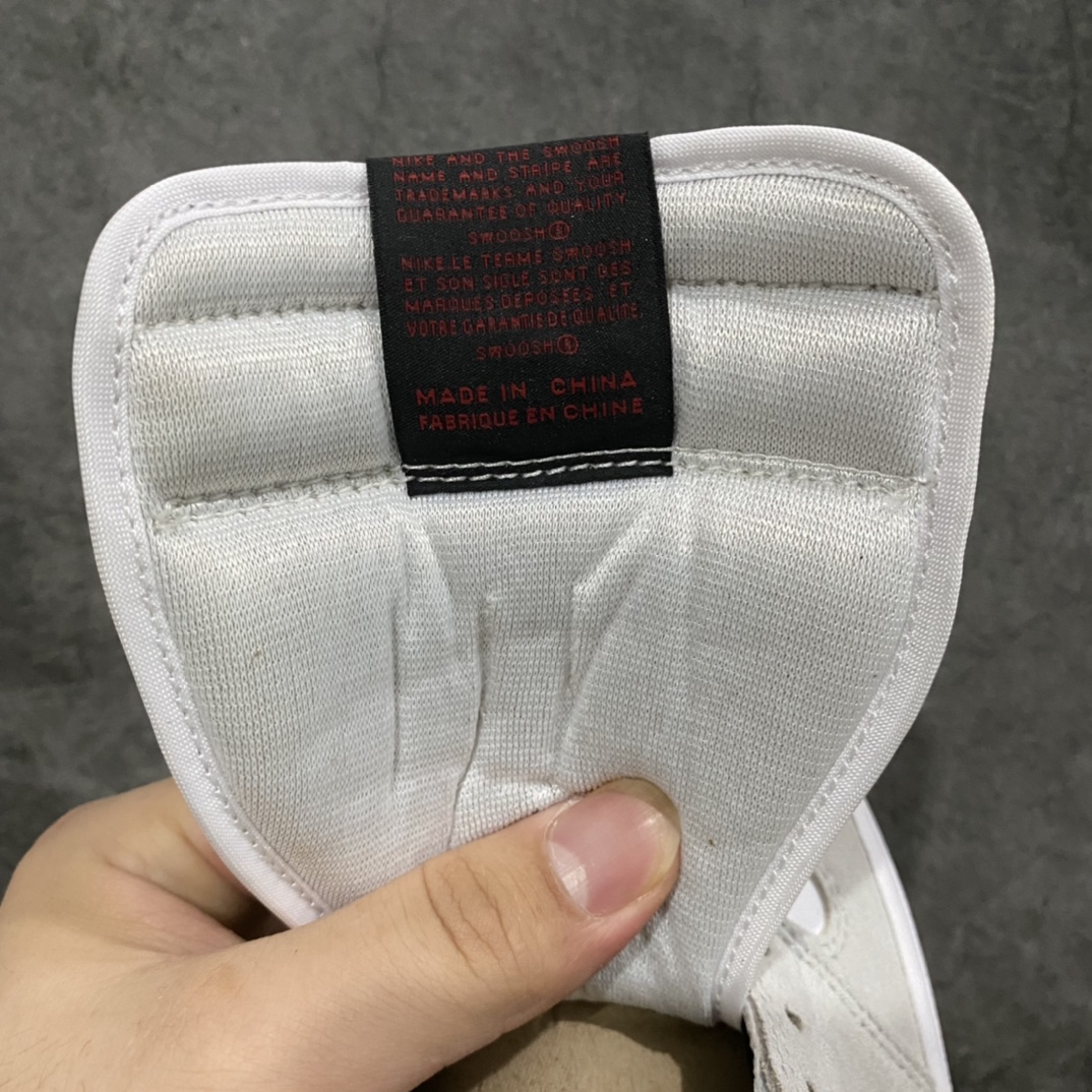 图片[4]-【JS纯原】Air Jordan 1 Retro High Smoke Greyn AJ1小烟灰高帮555088-126n原鞋原楦头纸板开发n鞋型后跟收腰弧度完美 原厂Prime Asia皮料打造正确鞋垫背胶 飞翼3D高频深度立体原厂配件 钢印齐全 高价零售首选版本 尺码：40-48-莆田鞋批发中心