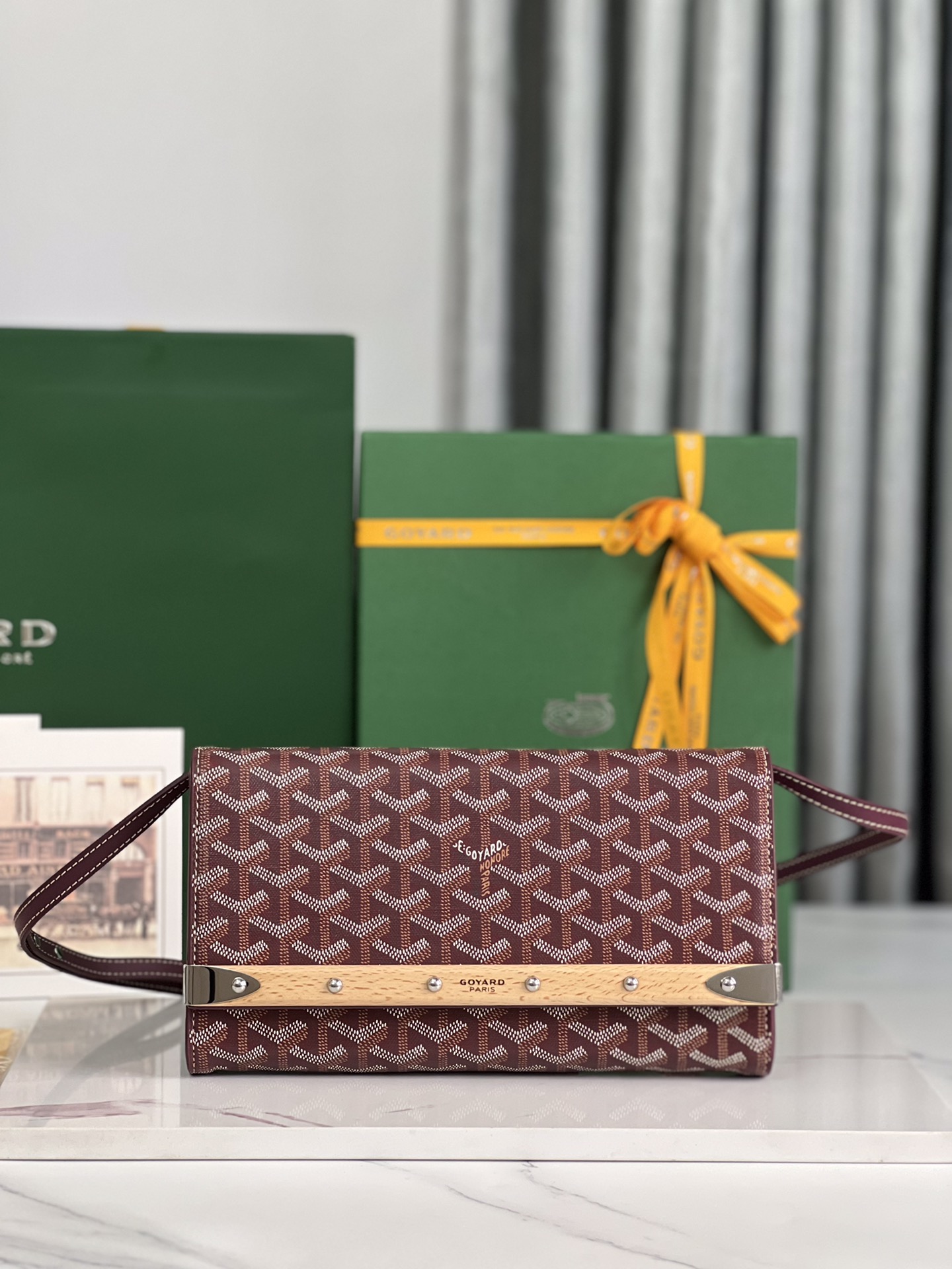 Goyard Monte Carlo Clutch: Elegant Handbag with Adjustable Shoulder Strap 1 i1688949507 2941 0