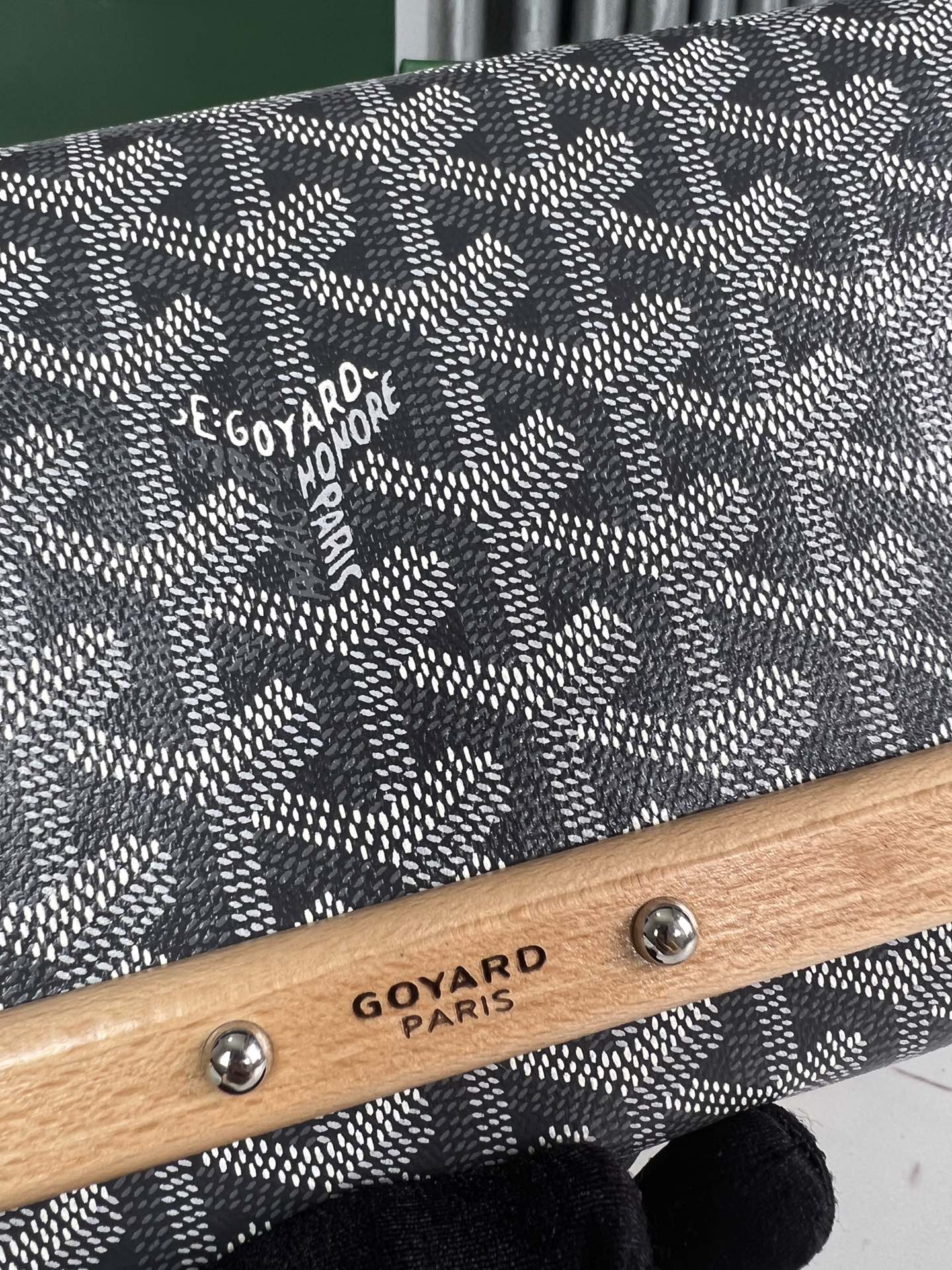 Goyard Monte-Carlo Small Clutch Handbag with Adjustable Shoulder Strap 6 i1688949608 1383 3