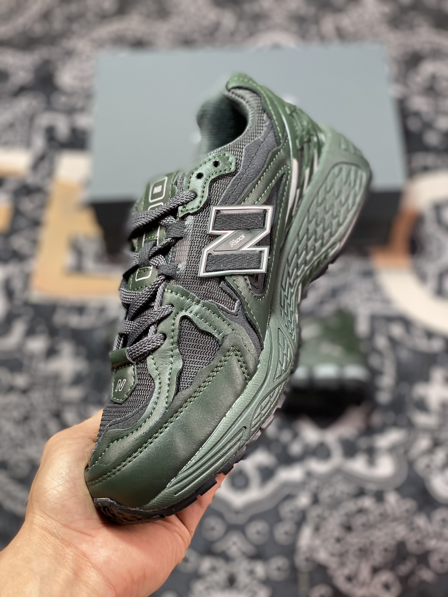 260 新百伦New Balance M1906D”Protection Pack“系列低帮慢跑鞋“解构皮革墨绿碳灰”M1906DE