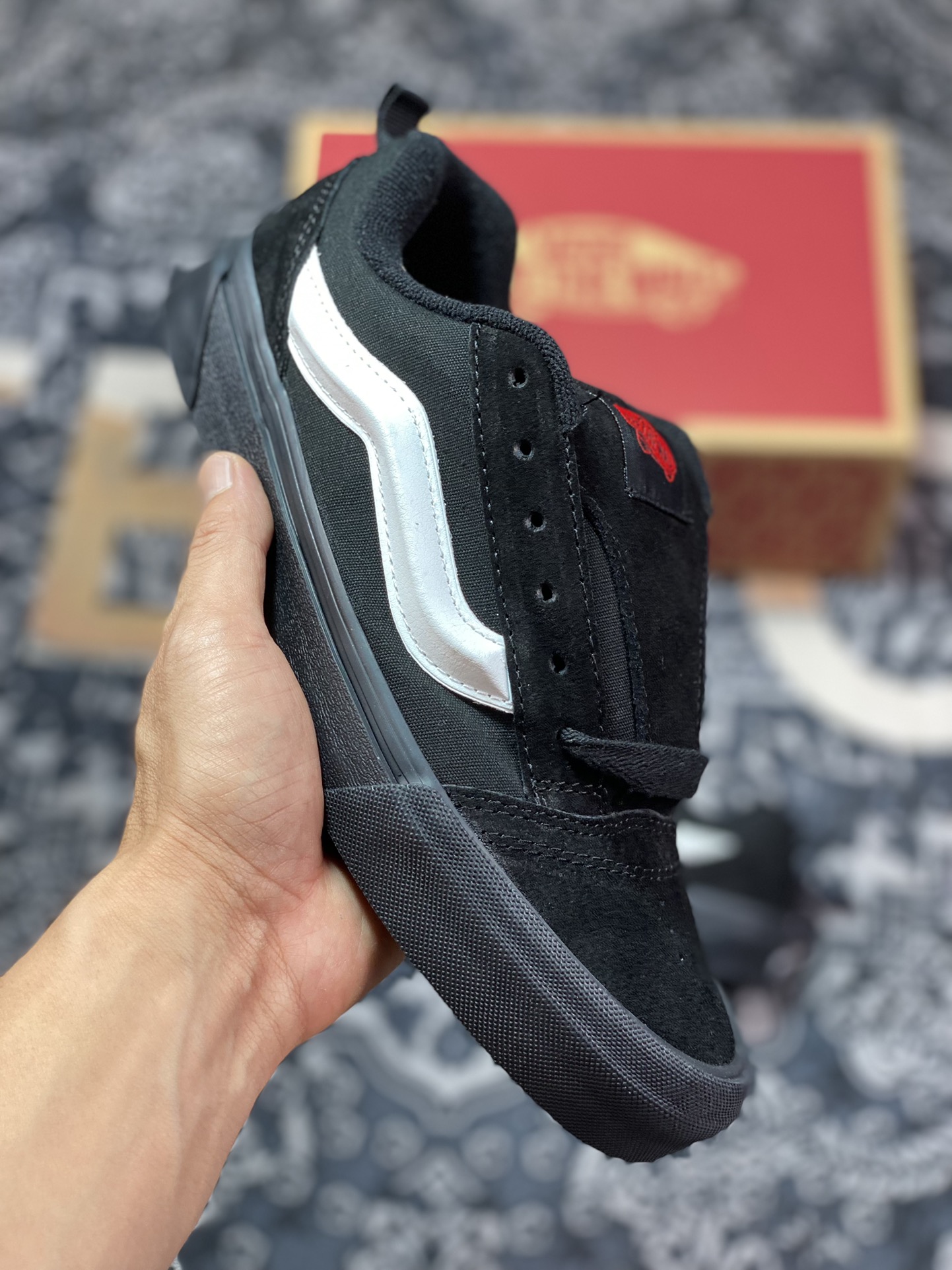 170 vans kun skool 面包黑武士