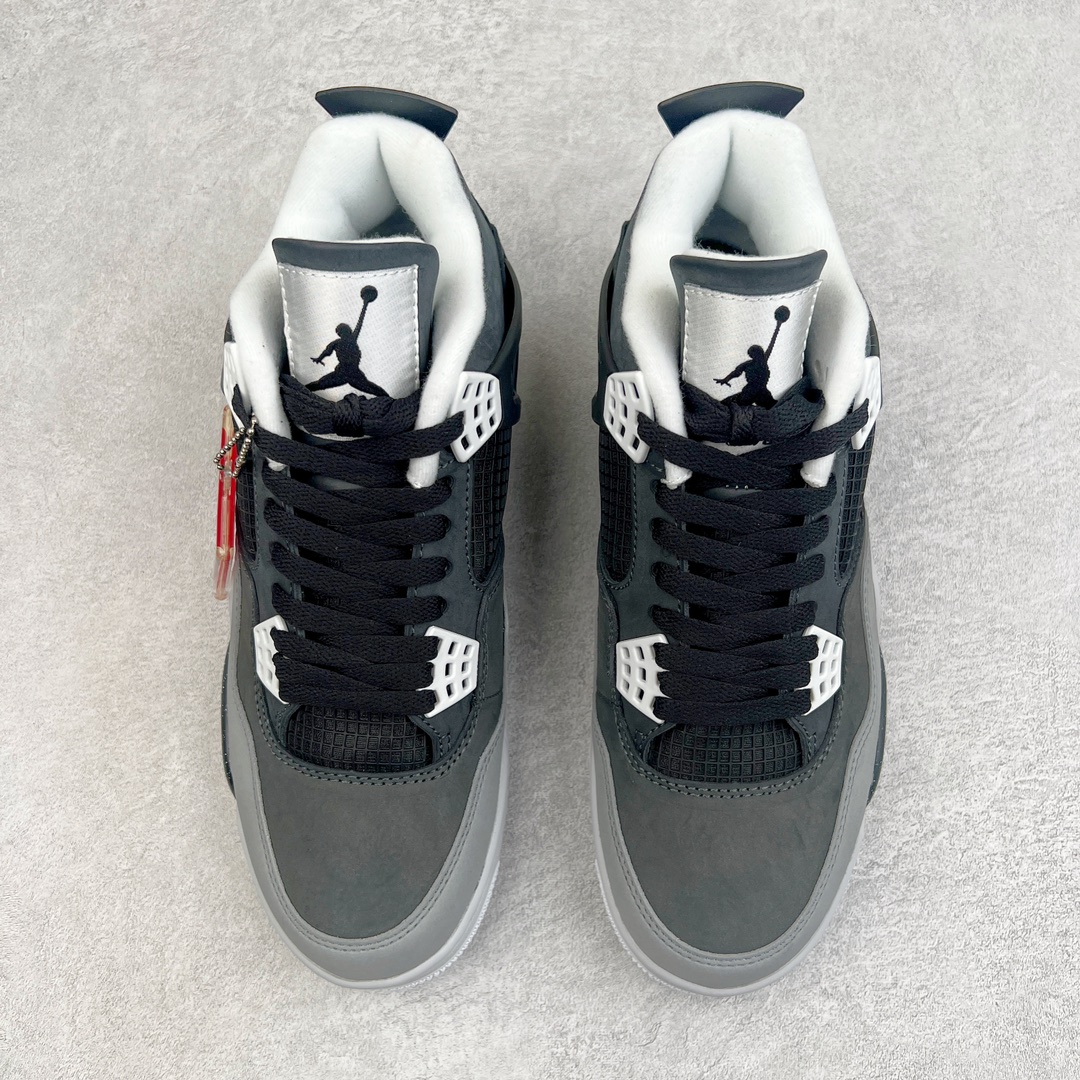 图片[2]-＃PB版 福利特价 Air Jordan AJ4 Retro 耗时半年巨作 全套原纸板楦头开发 调试30余版 确保原汁原味完美呈现四代版型 一比一鞋头弧度高度趴度鞋身弧度 此版本只针对中端市场 皮料材质有所更替 其他数据细节工艺流程均保持公司一致 细节品控鞋型随意秒杀市面3XX 4XX 原厂TPU网格鞋带扣 正确内里网布 菱角分明不变形无多余毛边 柔软性质感一致于原鞋 原厂织唛标 原厂飞人电绣工艺 独家绑鞋带手法 印刷中底布 四线拉帮 米色美纹纸贴合固定 进口港宝加持 后跟自然饱满 全鞋荧光划线卡点 追求极致完美 每一双都是工艺品 多重QC质检 超越公司货的品控标准 实实在在的免检产品 尺码：40 40.5 41 42 42.5 43 44 44.5 45 46 47.5-选品中心