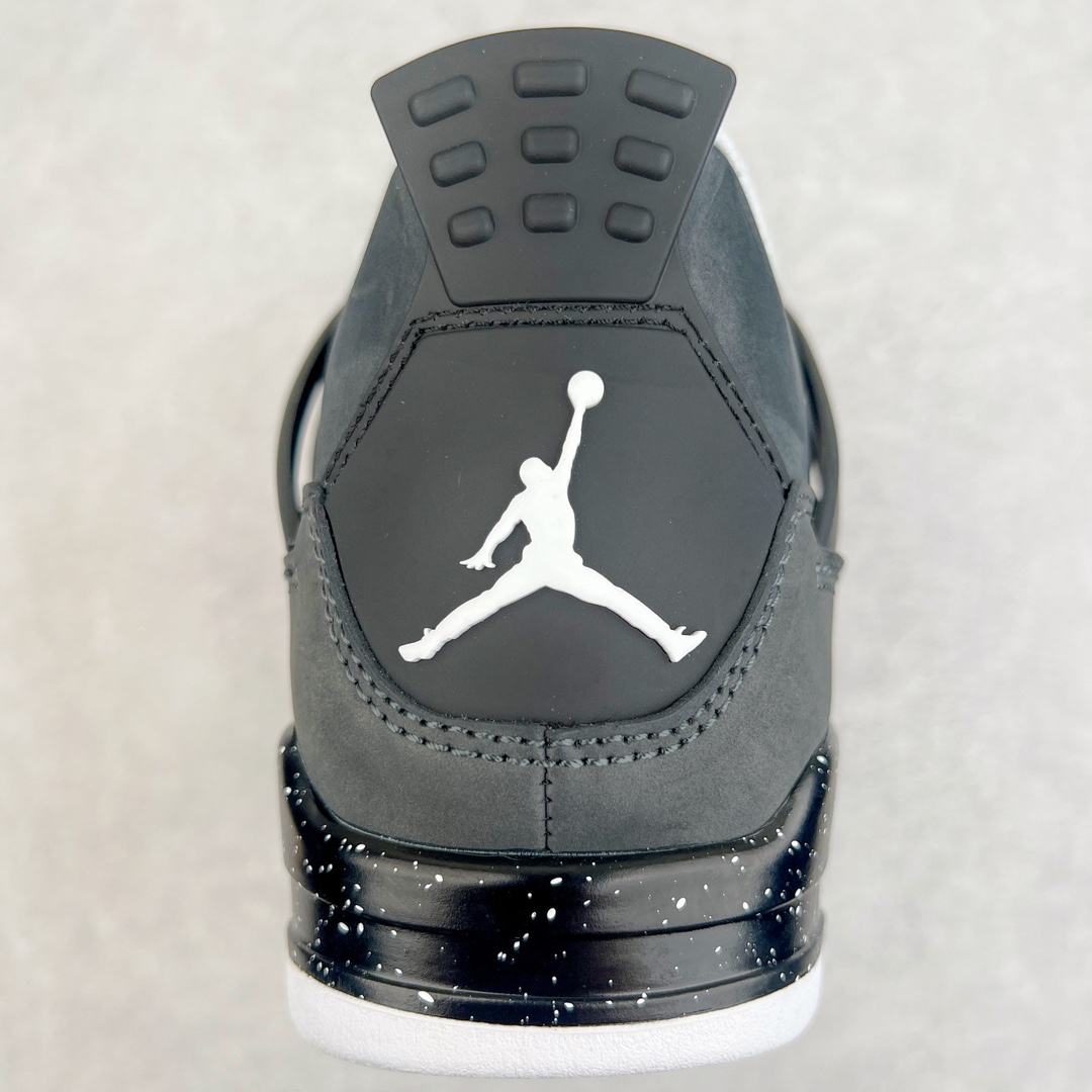 图片[8]-＃PB版 福利特价 Air Jordan AJ4 Retro 耗时半年巨作 全套原纸板楦头开发 调试30余版 确保原汁原味完美呈现四代版型 一比一鞋头弧度高度趴度鞋身弧度 此版本只针对中端市场 皮料材质有所更替 其他数据细节工艺流程均保持公司一致 细节品控鞋型随意秒杀市面3XX 4XX 原厂TPU网格鞋带扣 正确内里网布 菱角分明不变形无多余毛边 柔软性质感一致于原鞋 原厂织唛标 原厂飞人电绣工艺 独家绑鞋带手法 印刷中底布 四线拉帮 米色美纹纸贴合固定 进口港宝加持 后跟自然饱满 全鞋荧光划线卡点 追求极致完美 每一双都是工艺品 多重QC质检 超越公司货的品控标准 实实在在的免检产品 尺码：40 40.5 41 42 42.5 43 44 44.5 45 46 47.5-选品中心