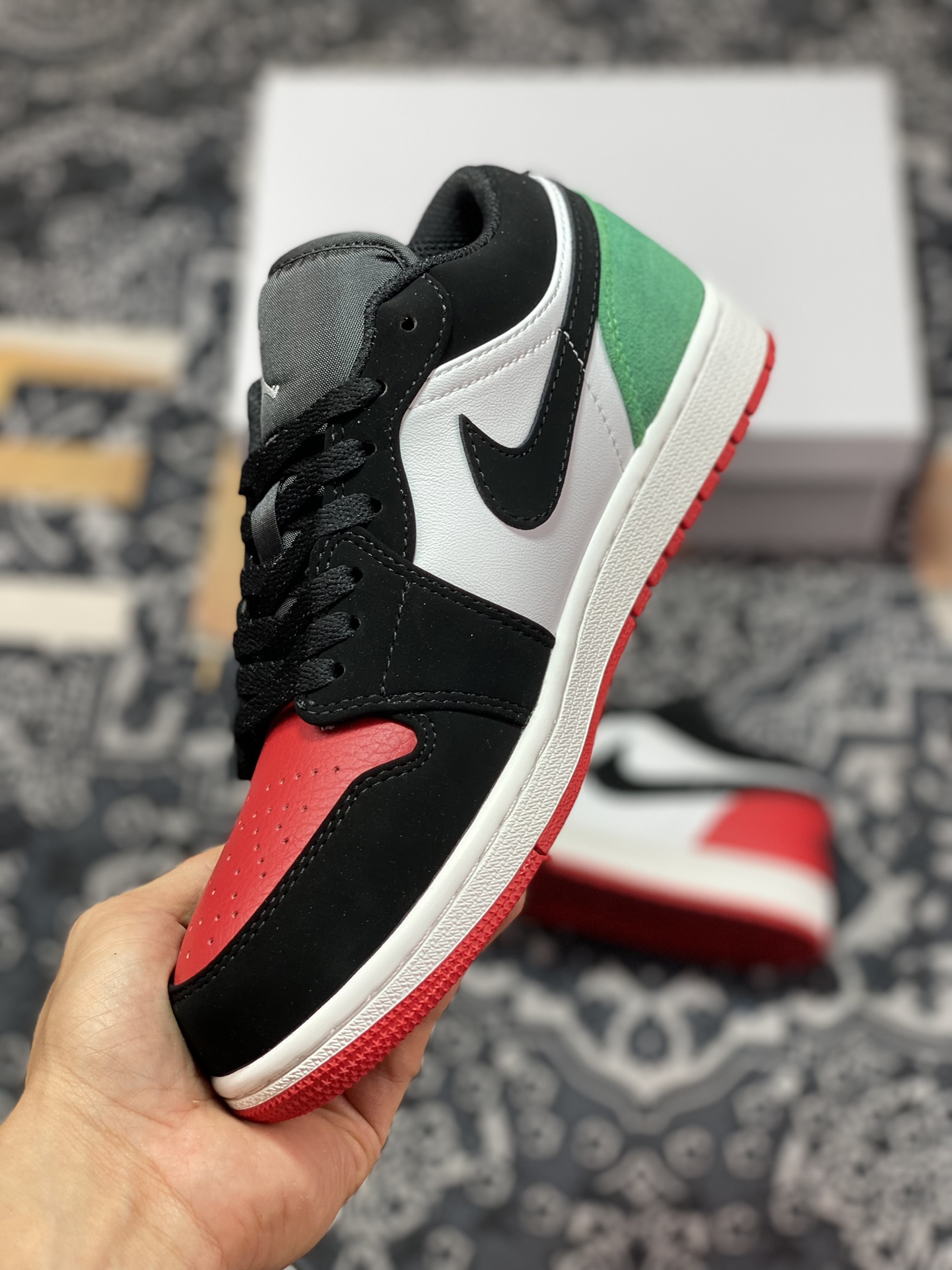 原厂级别 Air Jordan 1 Low 黑绿红 FQ6703-100
