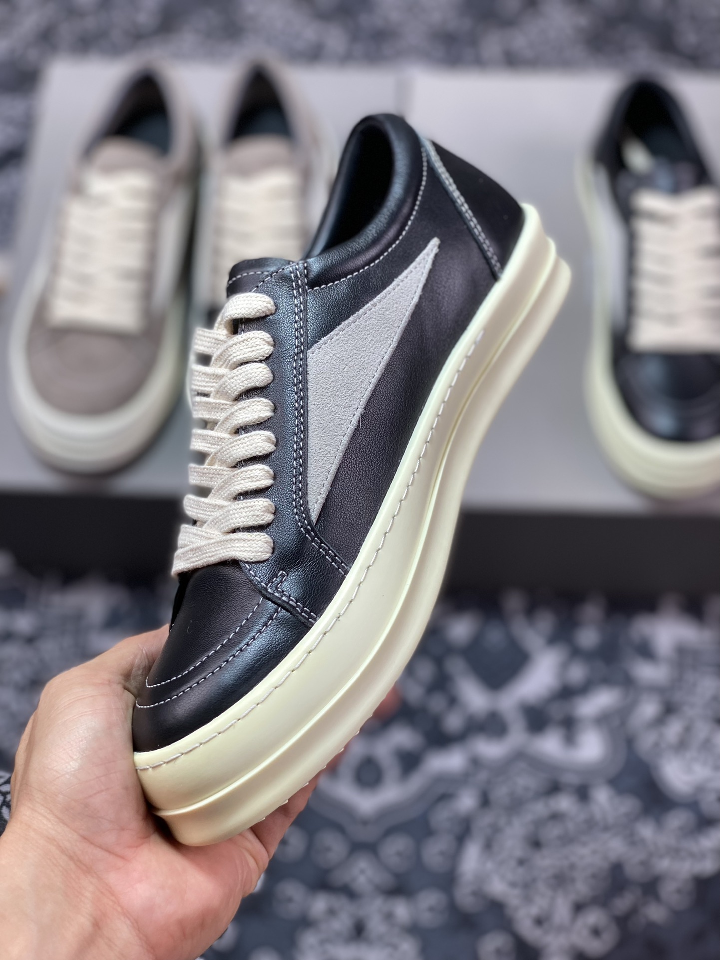 380 Rick Owens Vintage Low-Top Sneakers”Black/Pearl Milk“低帮板鞋“皮革黑浅灰侵权款”RU02B2897 LPOLVS 9081