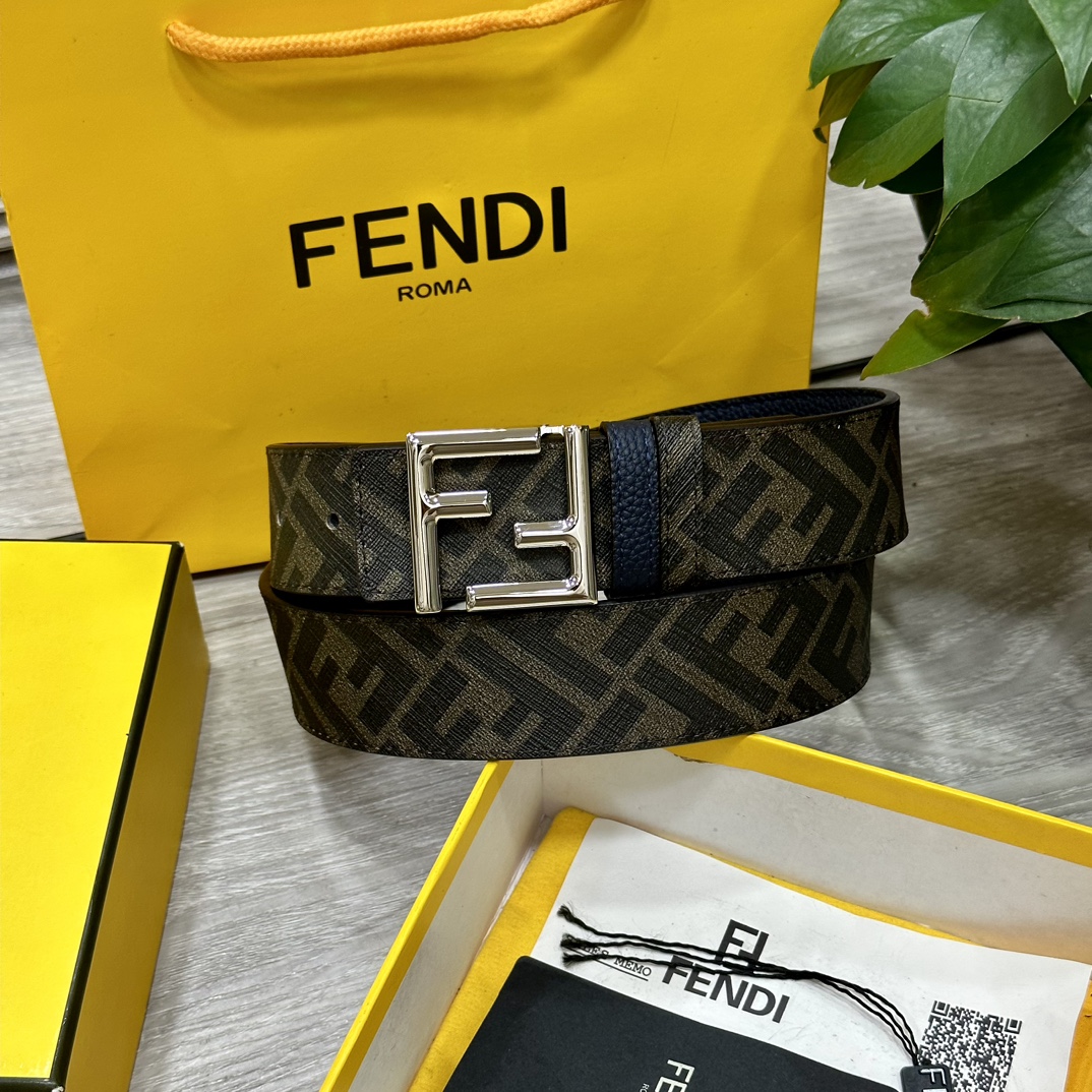 FENDI芬迪专柜同款双环正反用腰带FF按钉搭扣兰色CuoioRomano皮革材质反面面料带有烟草黄和黑