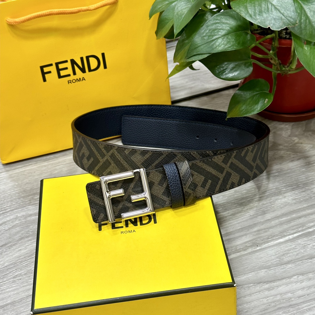 FENDI芬迪专柜同款双环正反用腰带FF按钉搭扣兰色CuoioRomano皮革材质反面面料带有烟草黄和黑