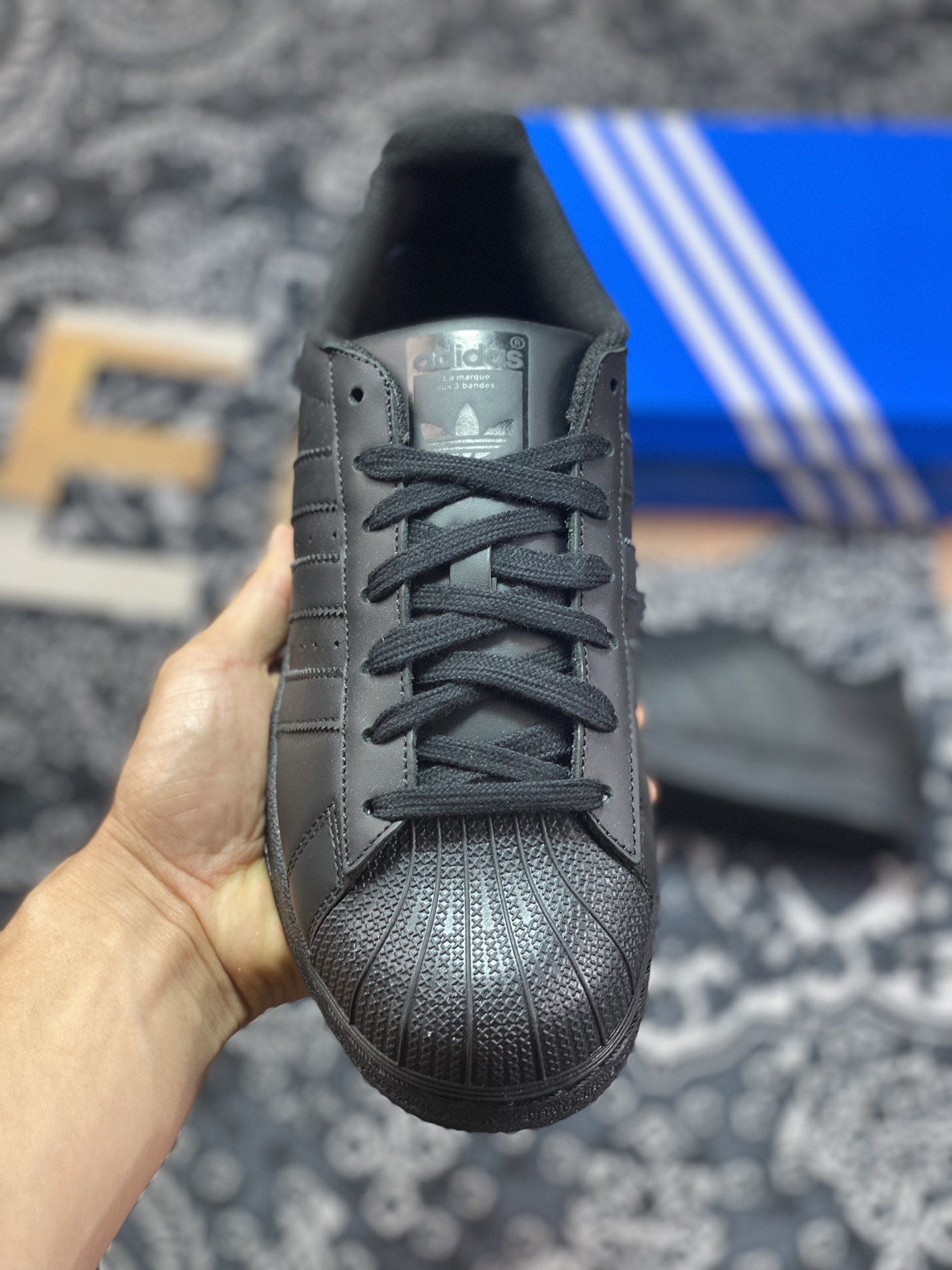 180 Adidas三叶草superstar贝壳头经典百搭休闲运动板鞋“皮革全黑”AF5666