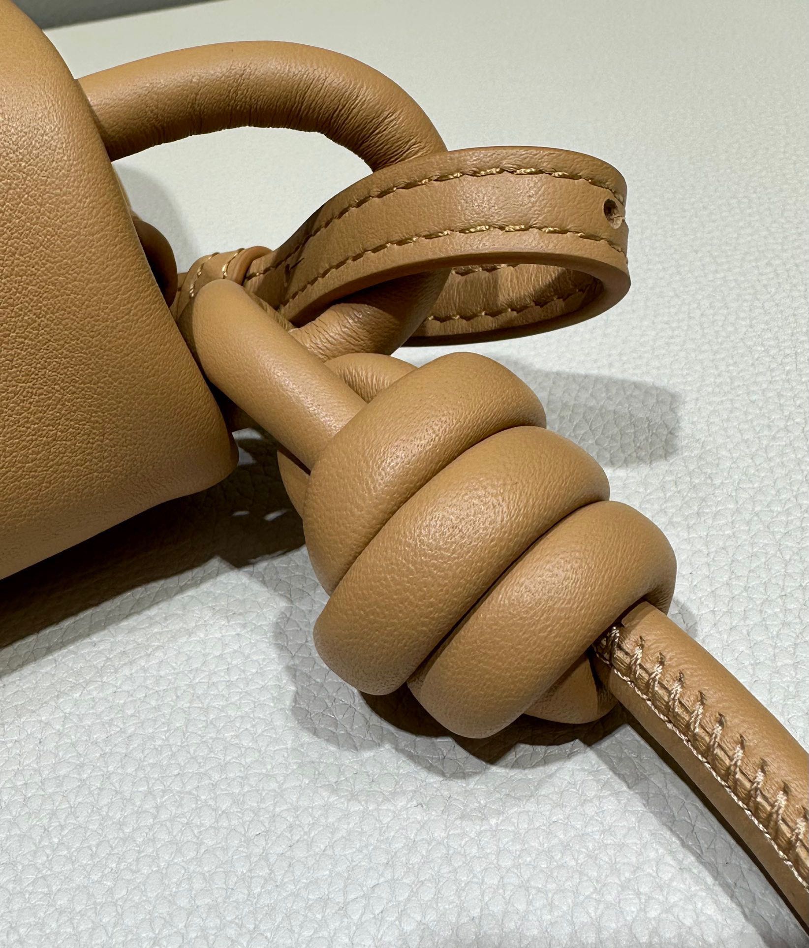 Loewe Paseo Satchel: Minimalist Fold Design, Versatile Style - 25*17*8cm 10 i1688968102 3212 8