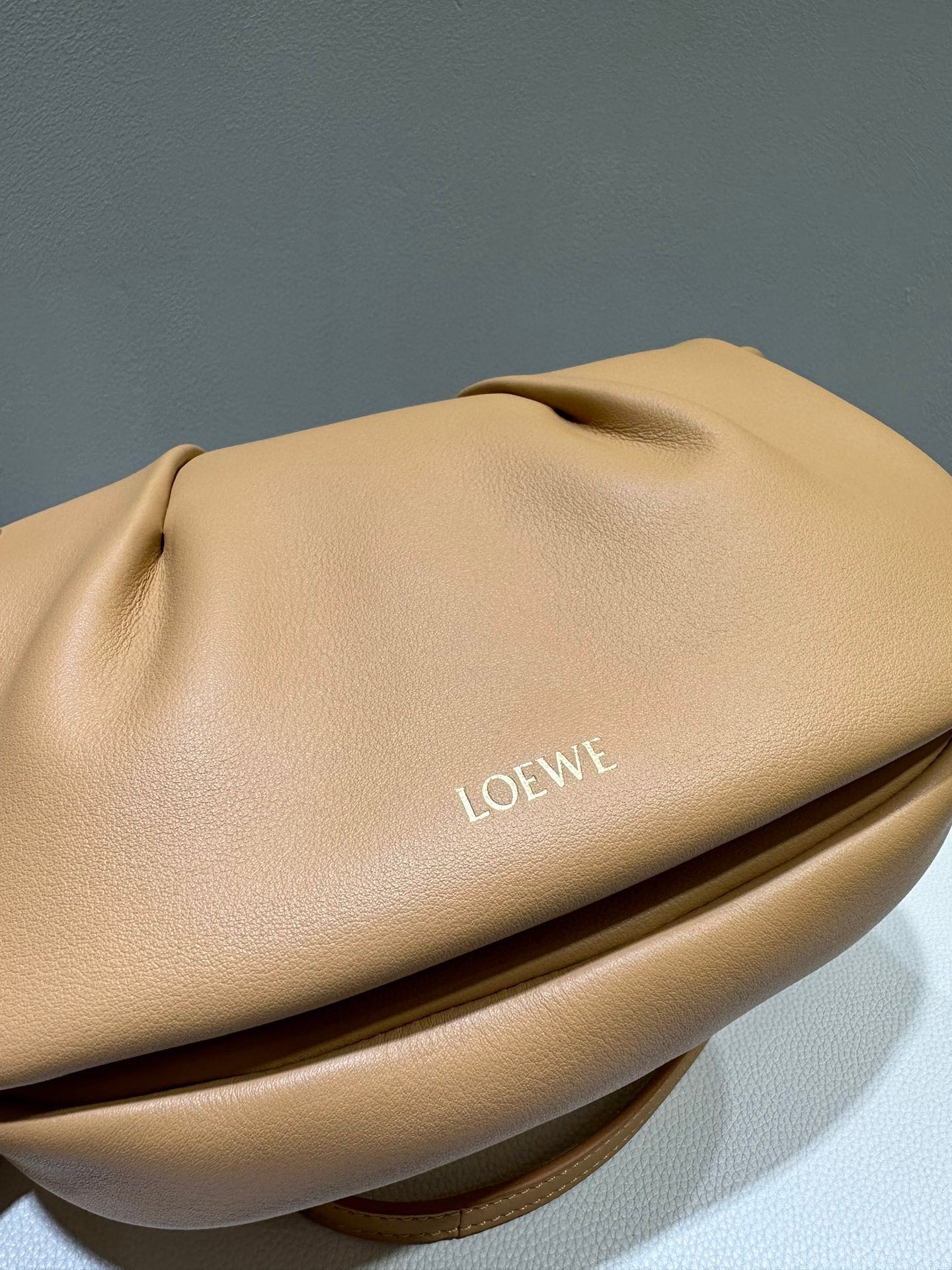 Loewe Paseo Satchel: Minimalist Fold Design, Versatile Style - 25*17*8cm 6 i1688968102 7893 4