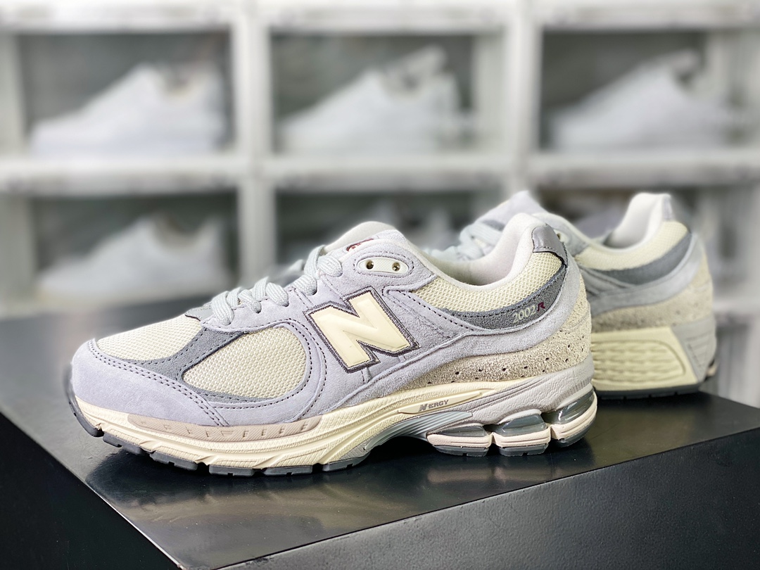 200 New Balance 2002R”Grey”系列低帮复古老爹风休闲运动慢跑鞋“奶灰米黄”M2002RLN