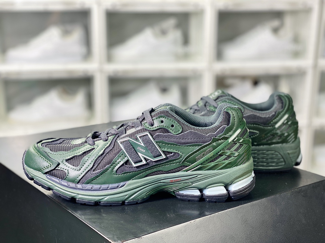 200 新百伦New Balance M1906D”Protection Pack”系列低帮慢跑鞋“解构皮革墨绿碳灰”M1906DE