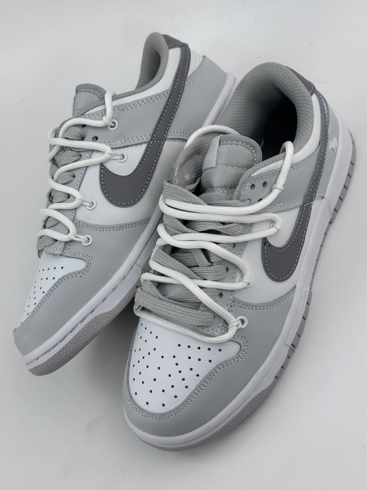 NIKE SB Dunk Low Lace-up White Gray DH3363-021