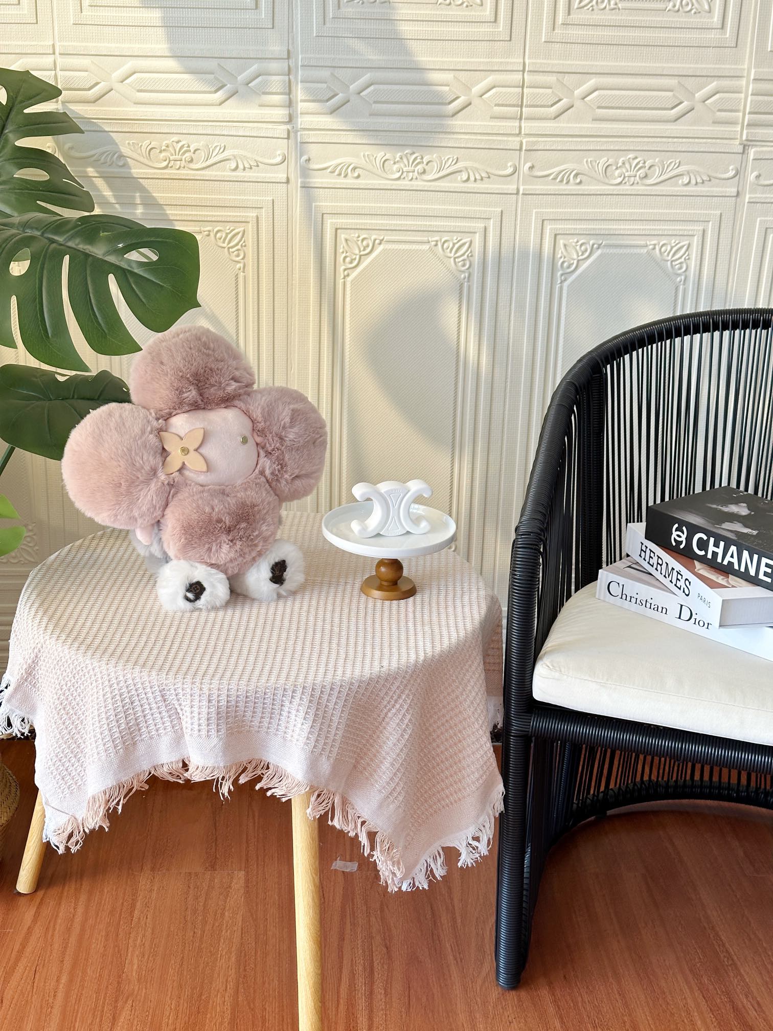 NO:810092,Pink small vivienne sunflower doll, trendy department store19860909粉色小号vivienne太阳花玩偶,潮品百货,accessory