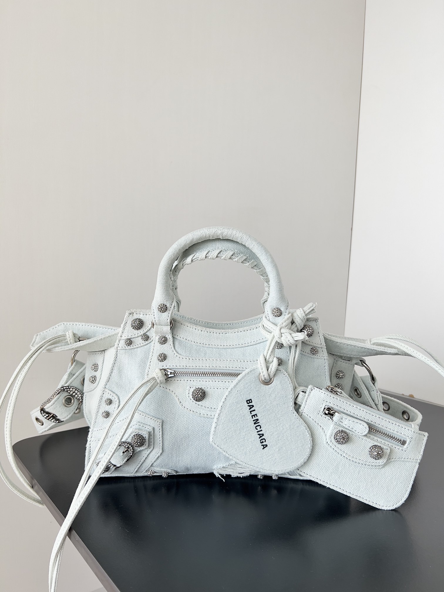 Balenciaga Limited time 680