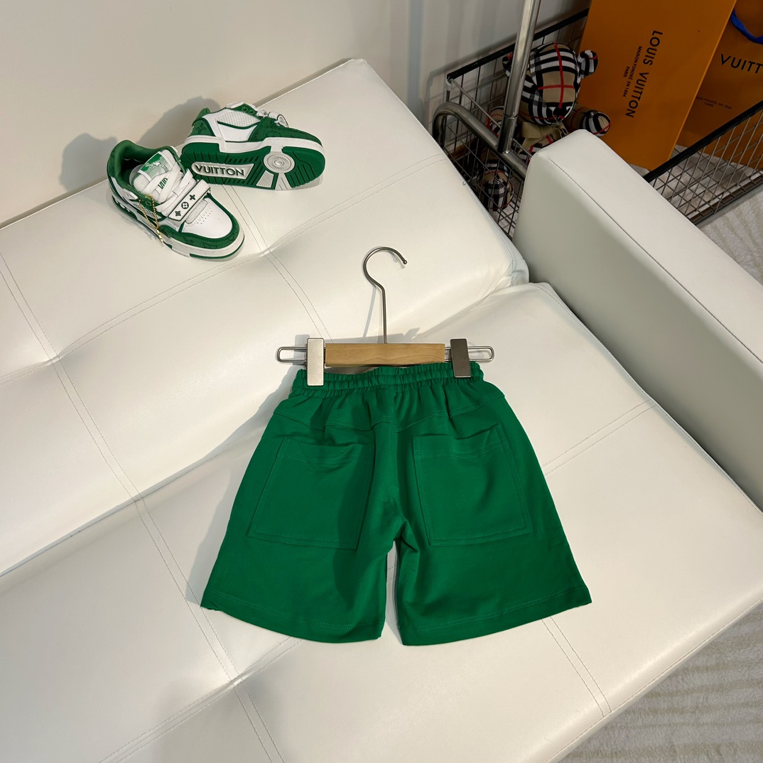 “BOTTEGA VENETA 2023 Summer Children’s Suite: Stylish Green Shoes for Kids” - 图片 4