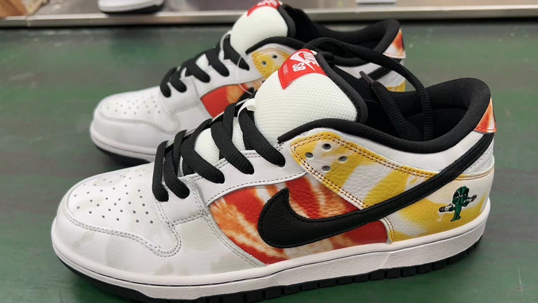 dunk blanco alien 36-47 reposición