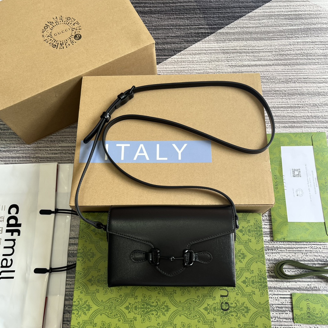 Gucci Horsebit 1955 迷你肩背包 黑色樹脂馬銜扣