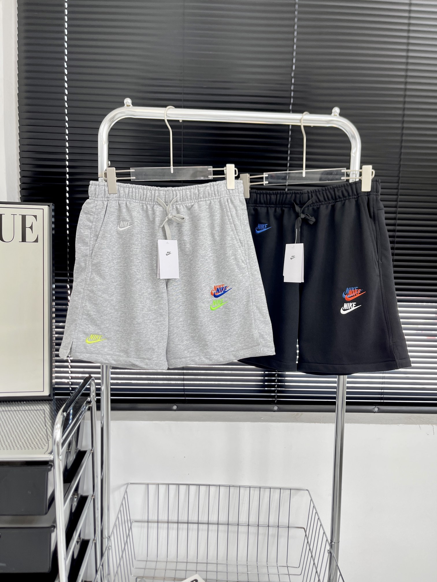 NIKE NIKENEK Glass Clothes: Soft, Cozy, Modern Performance. - 图片 1