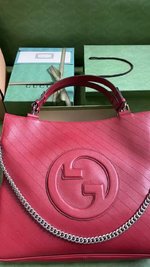 Gucci Blondie Tote Bags Red
