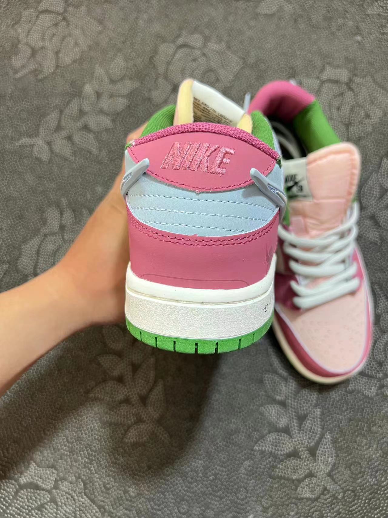 ? 正品定制 Nike Dunk Low 蓝粉配色?