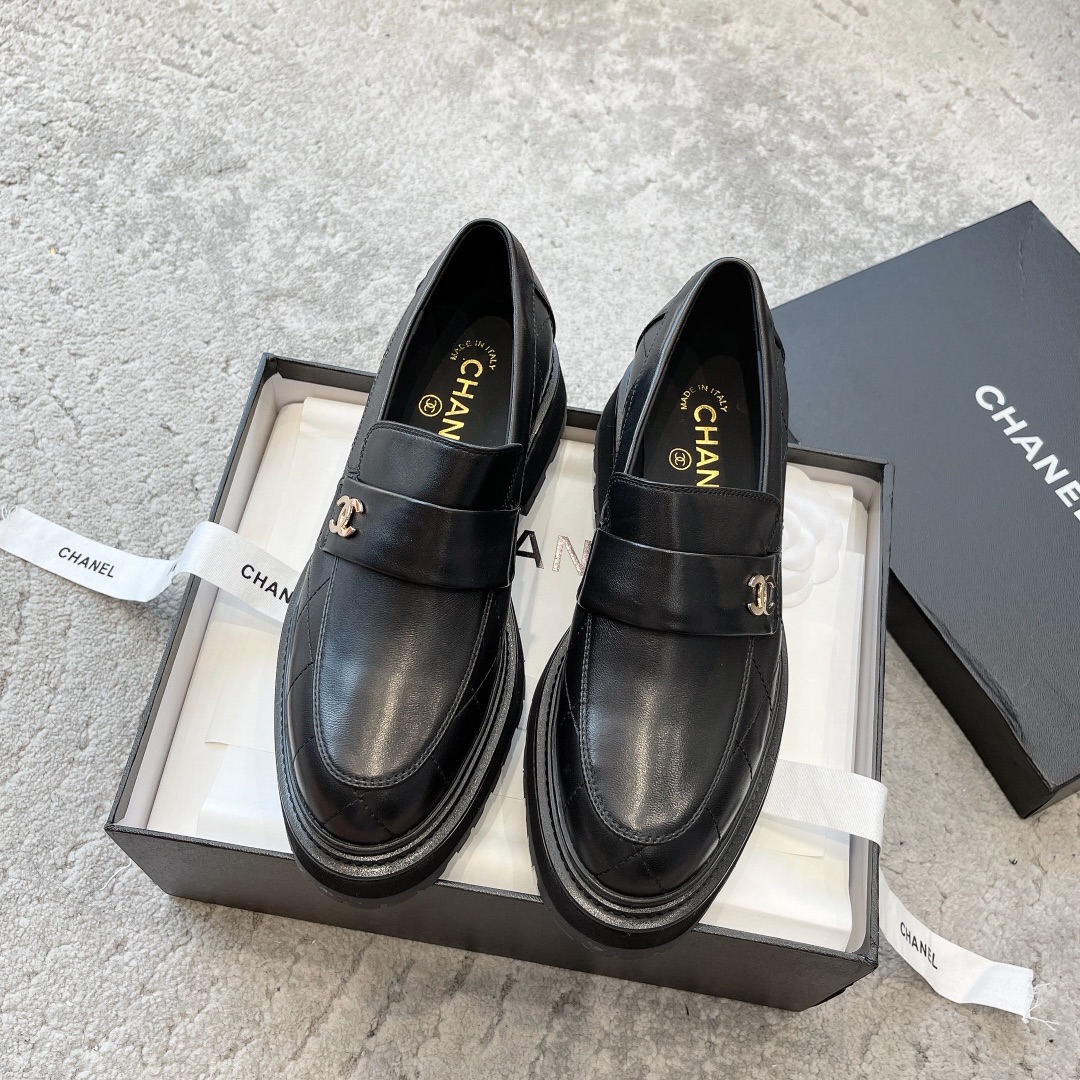 CHANEL 23P GD logo . 5.5Cm 35-40 360 Scarpe