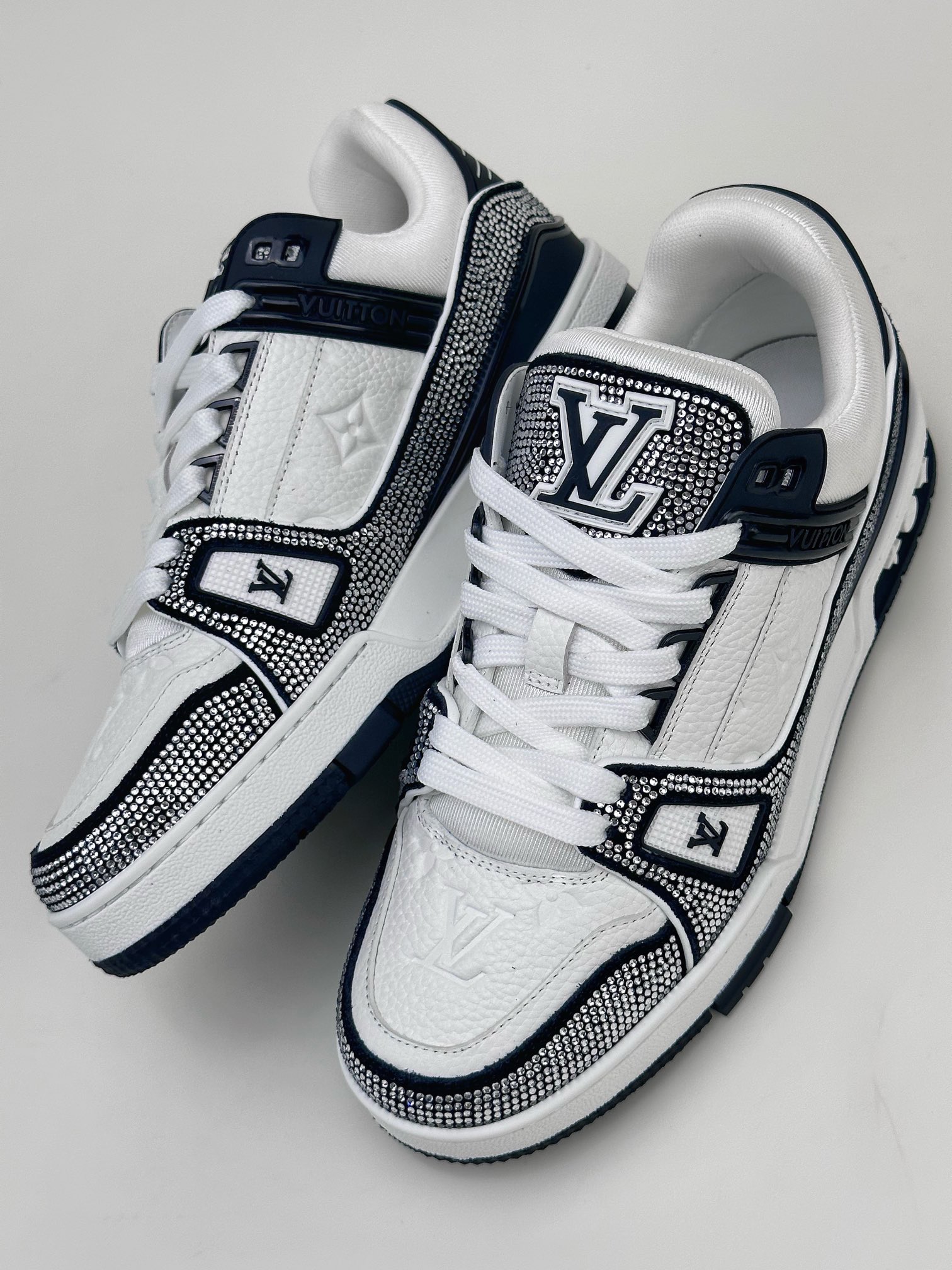 Louis Vuitton Trainer This LV Trainer sneaker