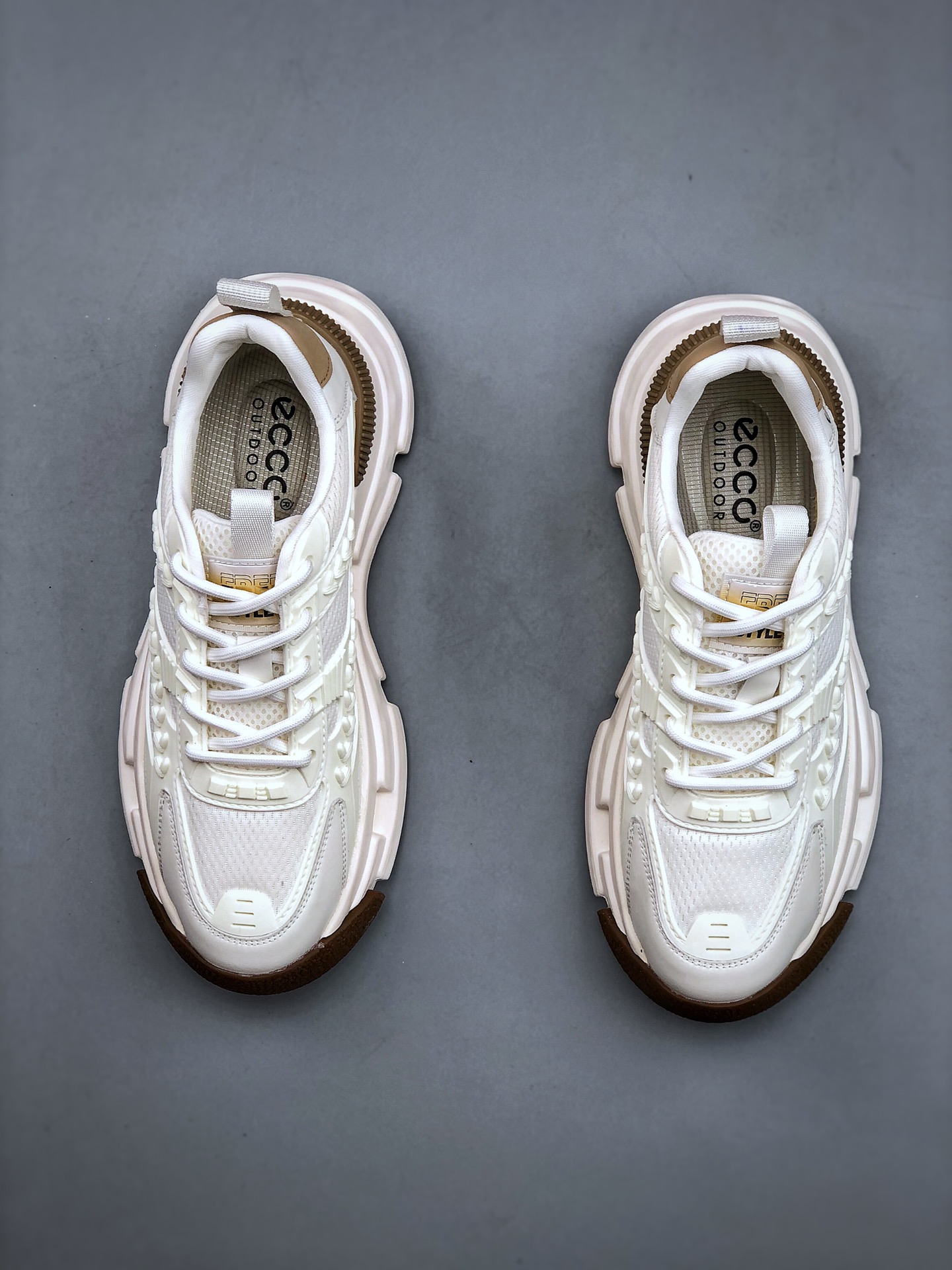 ECCO's new all-match casual shoes are a hit on Xiaohongshu