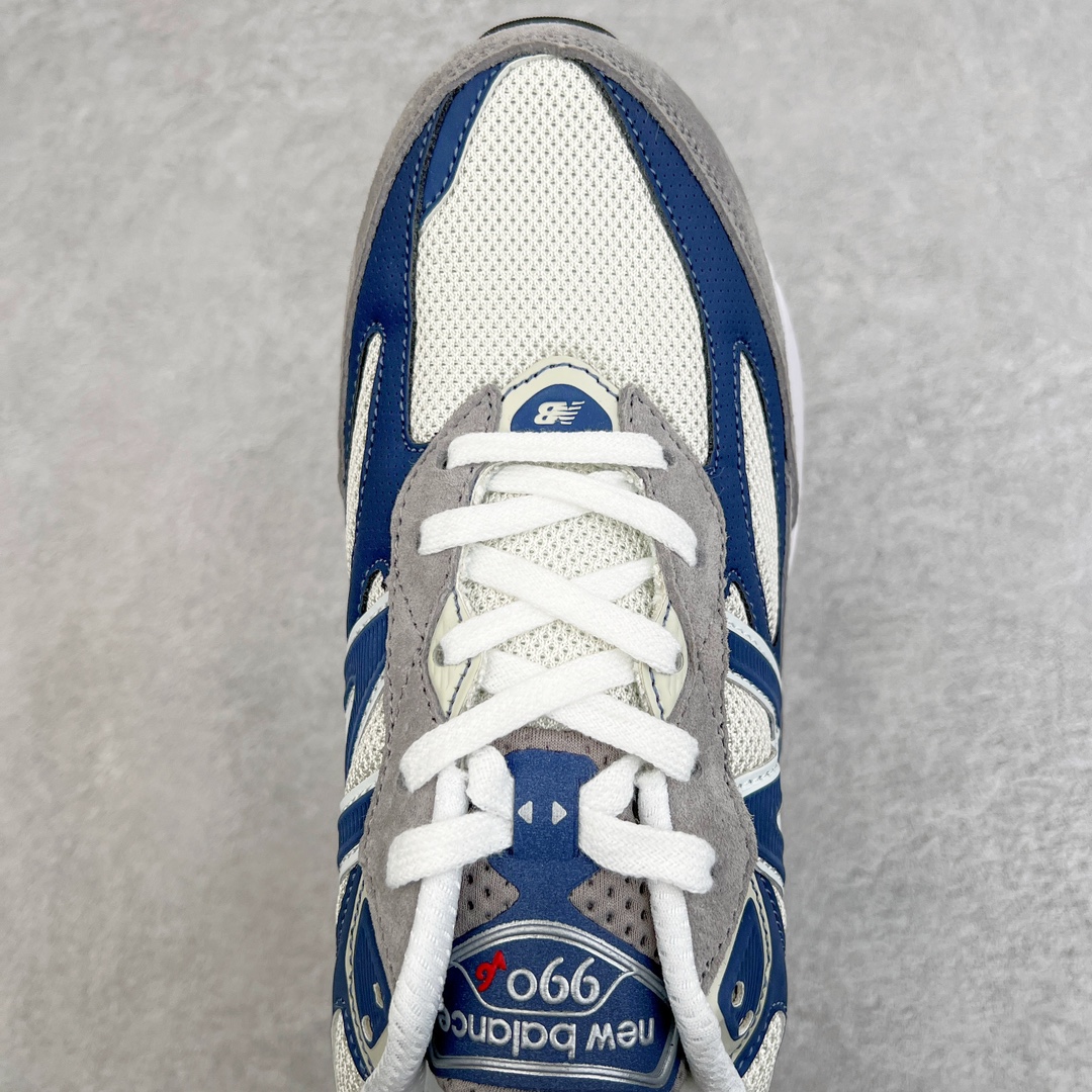 图片[4]-＃K版纯原 Action Bronson x New Balance in USA M990V6 新百伦NB六代系列美产血统经典复古百搭老爹风休闲运动跑步鞋 灰蓝 这是一双极具现代感设计的复古跑鞋 990v6 鞋面大部分面积依旧采用麂皮和织物材质覆盖 从各种细节上看也还是有点 990v5 的影子 但相比 990v5 990v6 鞋面各种材质的拼接会更加复杂 这次 990v6 最大的改变相信大家应该也发现了 就是看上去貌似比 990v4 和 990v5 两代鞋款加起来还要厚的鞋底 其实这是 New Balance 首次采用的三重缓震组合鞋底 除了之前就有的 ABZORB 缓震科技和 ENCAP 中底 这次新加入了 FuelCell 缓震科技 看来舒适度和增高度 都要更上一层楼呀 990v6 的侧标 Logo 设计少见地没有印在绒面皮革上 而是置于网眼面料以及横跨鞋身的皮革织带之上 同时鞋舌上的标签设计并没有延用此前 990v4 和 990v5 采用的样式设计 而是采用了一种新的类似于三角徽章的设计 所以对于鞋款上的更新变化 既有延续经典的设计 也有创新性的改变 尺码：36 37 37.5 38 38.5 39 40 40.5 41.5 42 42.5 43 44 44.5 45-选品中心