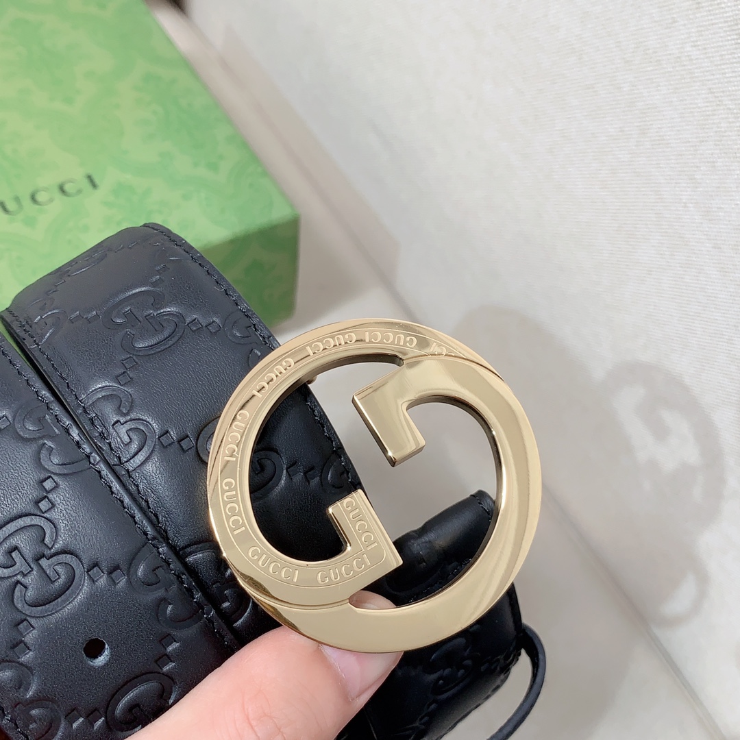 Gucci[正]专柜新款双G扣头层牛皮精品钢扣上身效果非常好.质量杠杠滴！