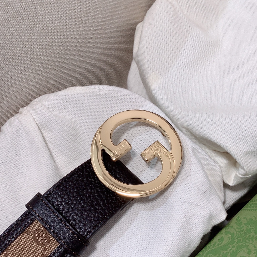 Gucci[正]专柜新款双G扣头层牛皮精品钢扣上身效果非常好.质量杠杠滴！