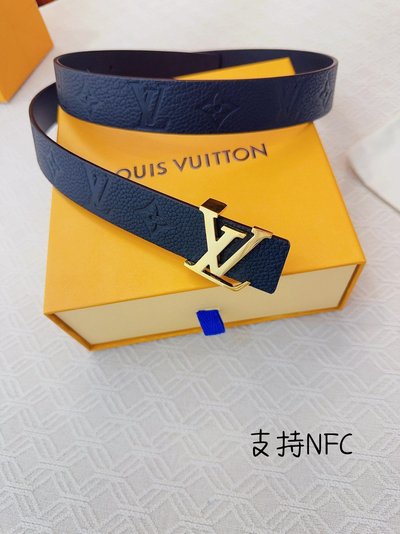 路易威登 Louis Vuitton 高定典藏名品高定成衣时装外套连衣裙衬衫T恤 #1CB6029F 3